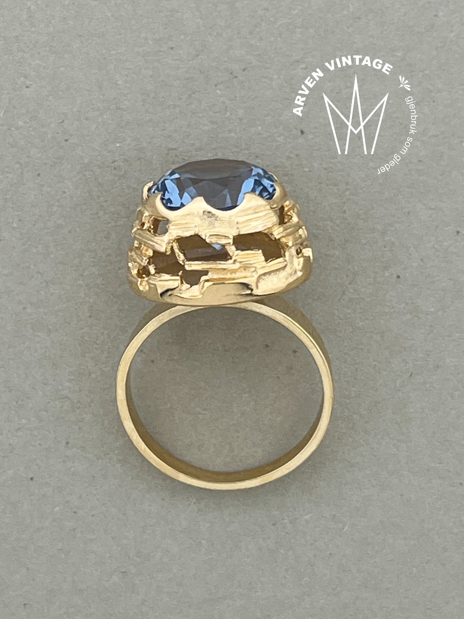 Vintage ring gult gull str 55 blå sten
