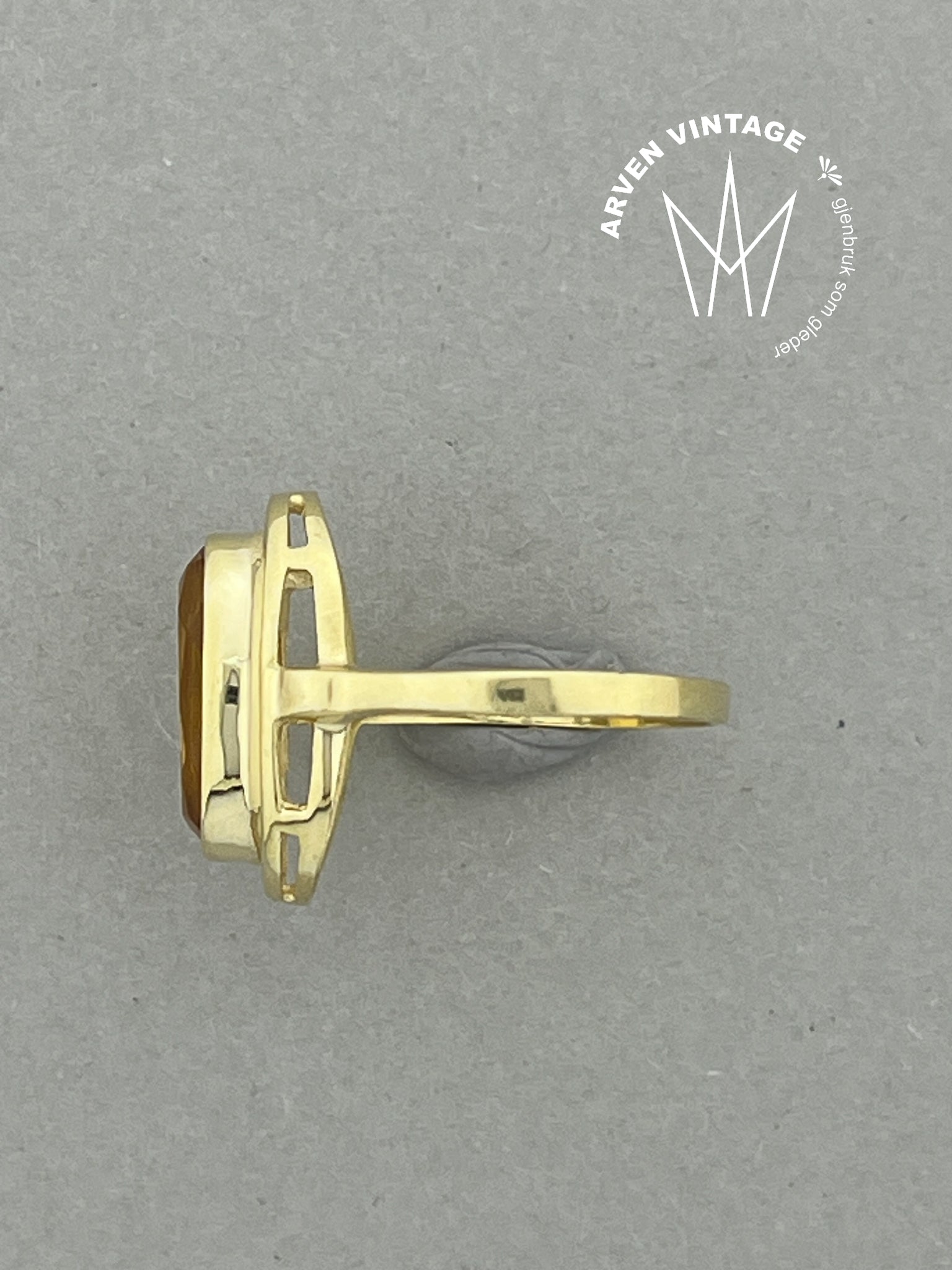 Vintage ring gult gull str56 gylden sten