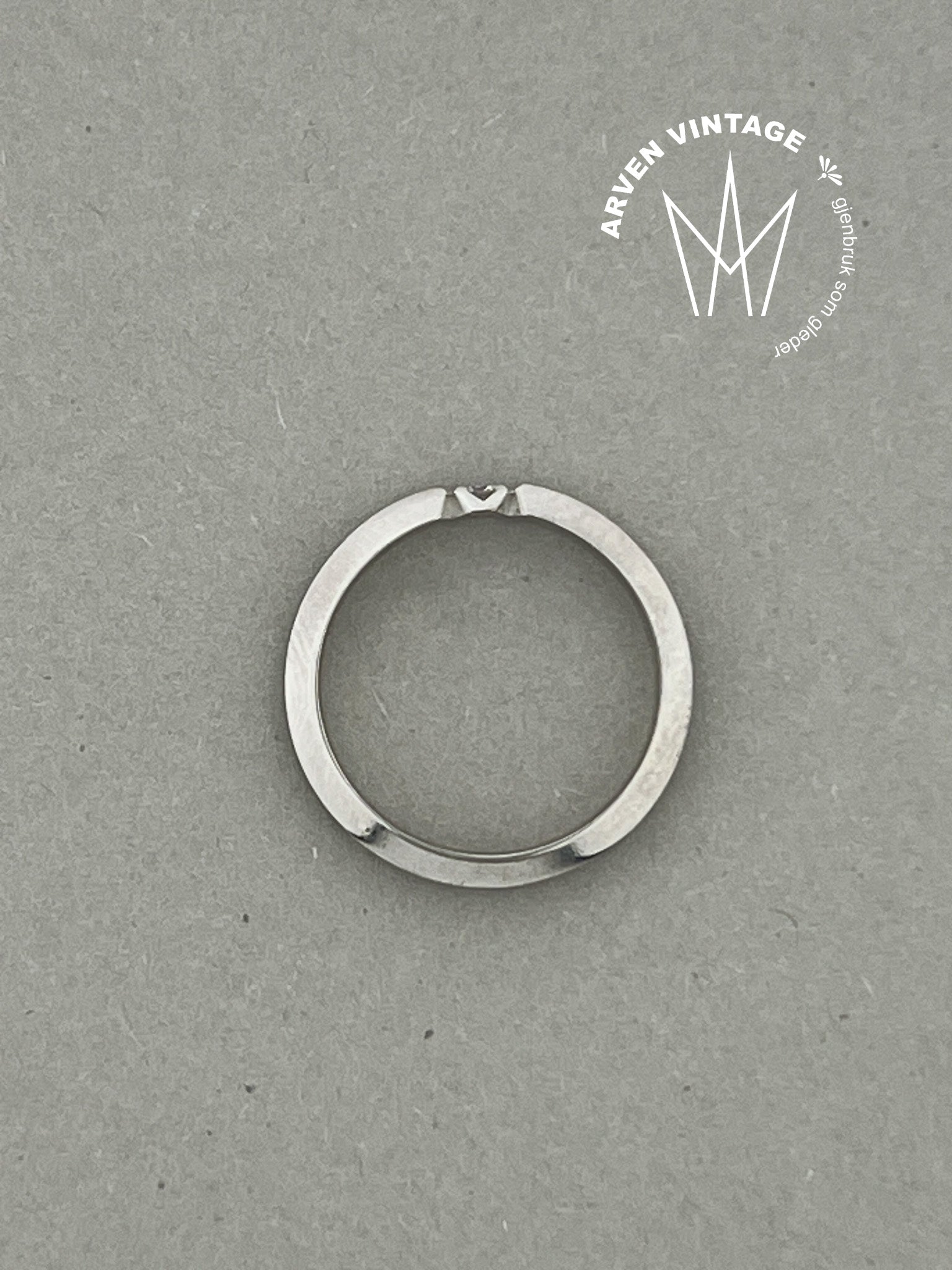 Vintage diamantring hvitt gull str49