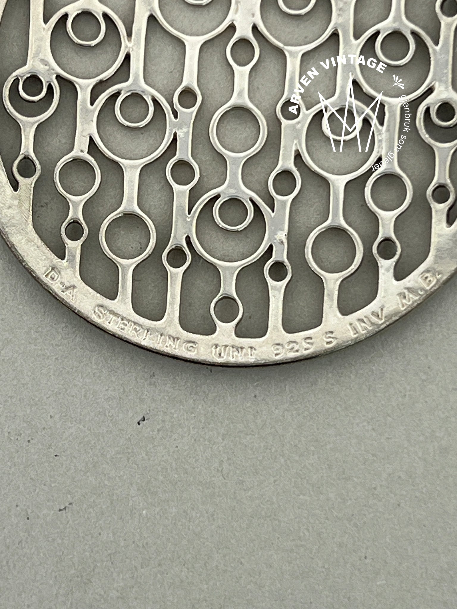 Vintage sølv anheng D-A