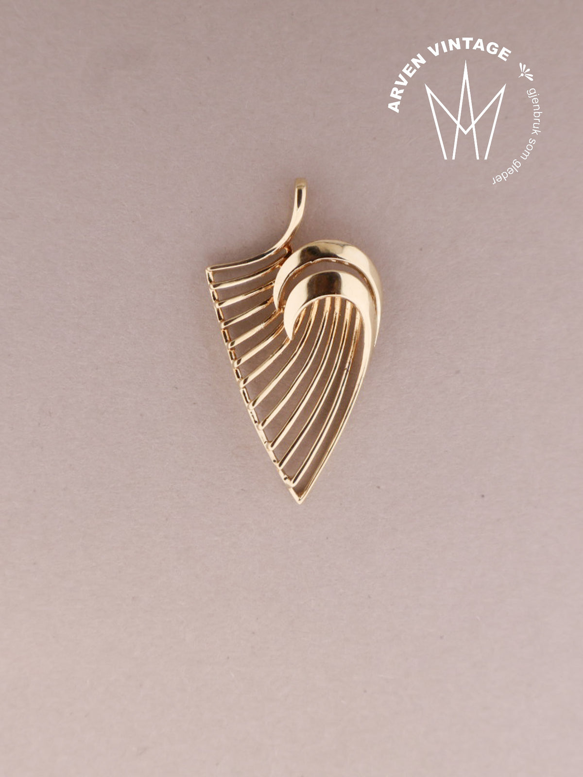 Vintage pendant yellow gold