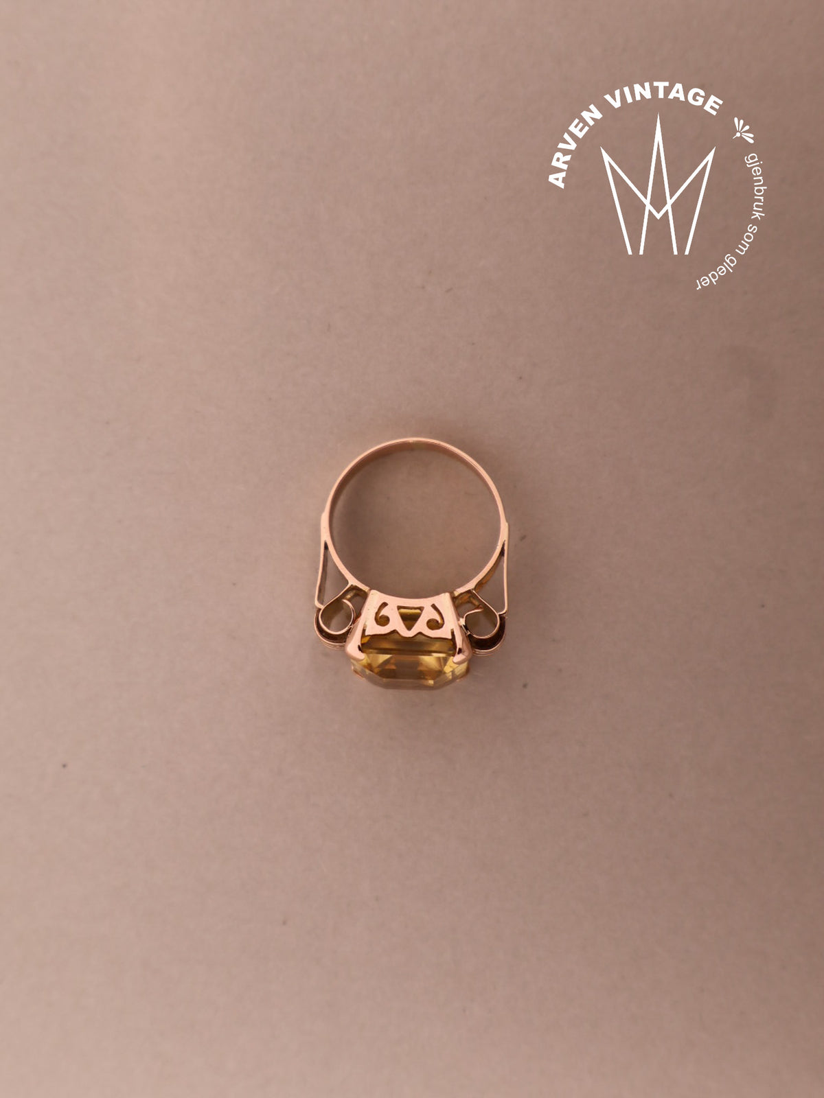 Vintage ring gult gull