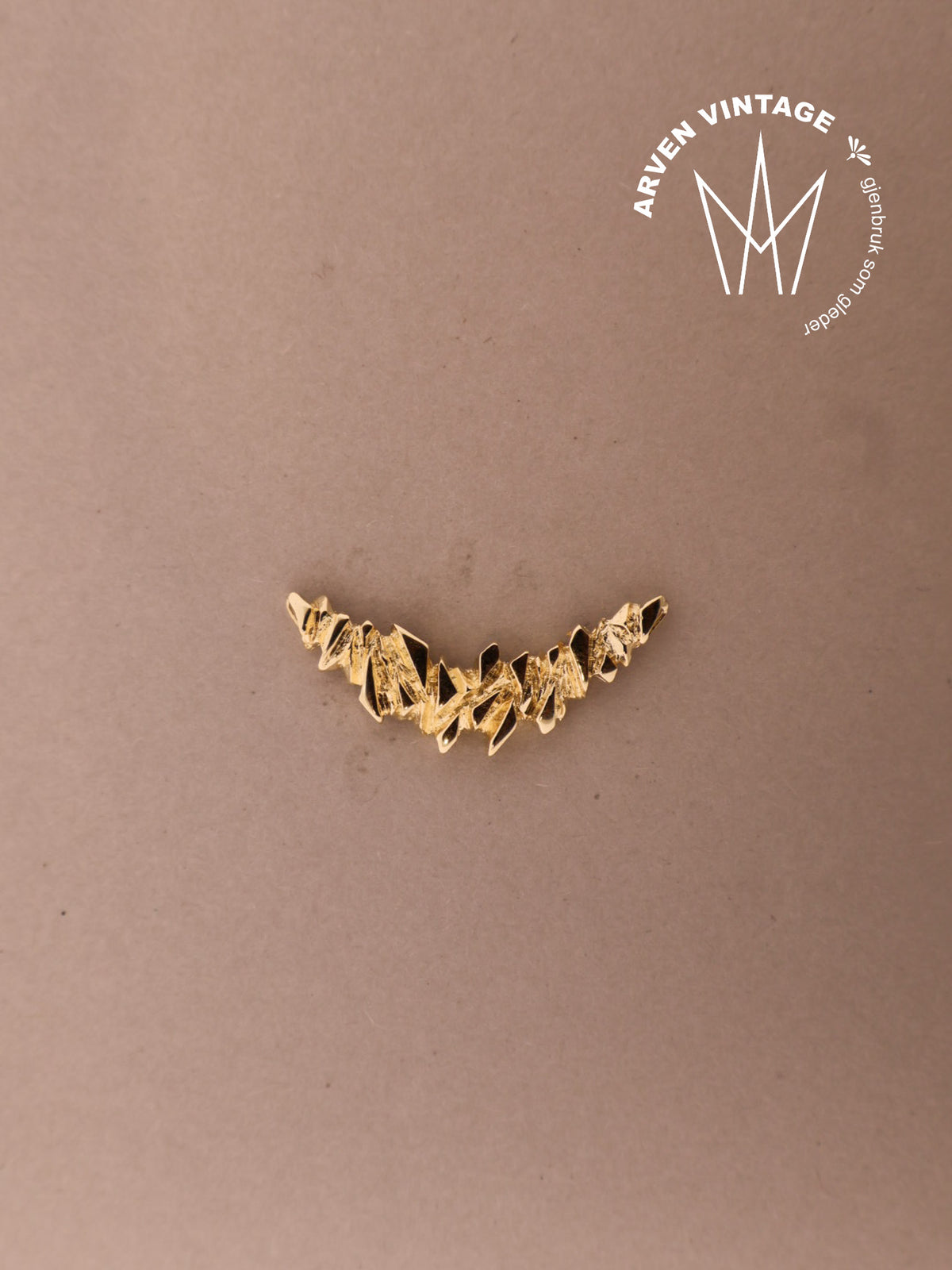 Vintage pendant yellow gold