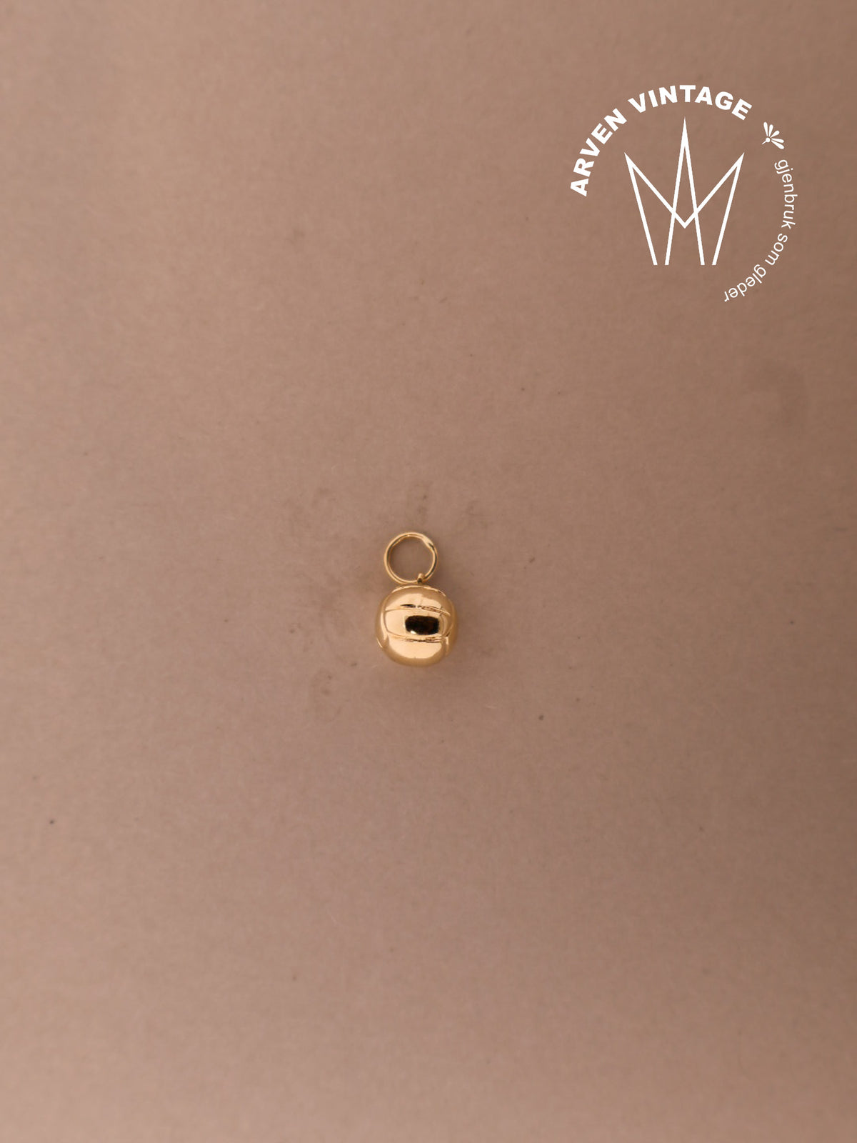 Vintage pendant yellow gold