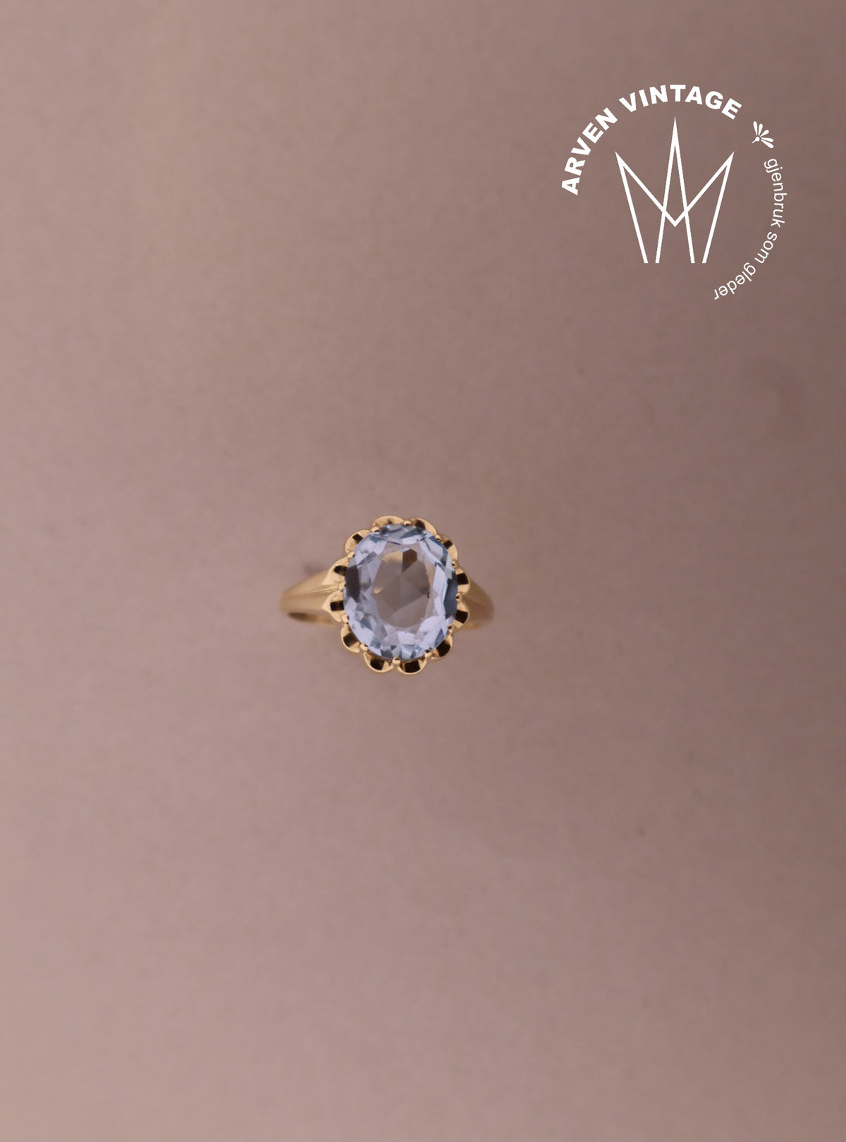 Vintage ring gult gull med blå sten str.57