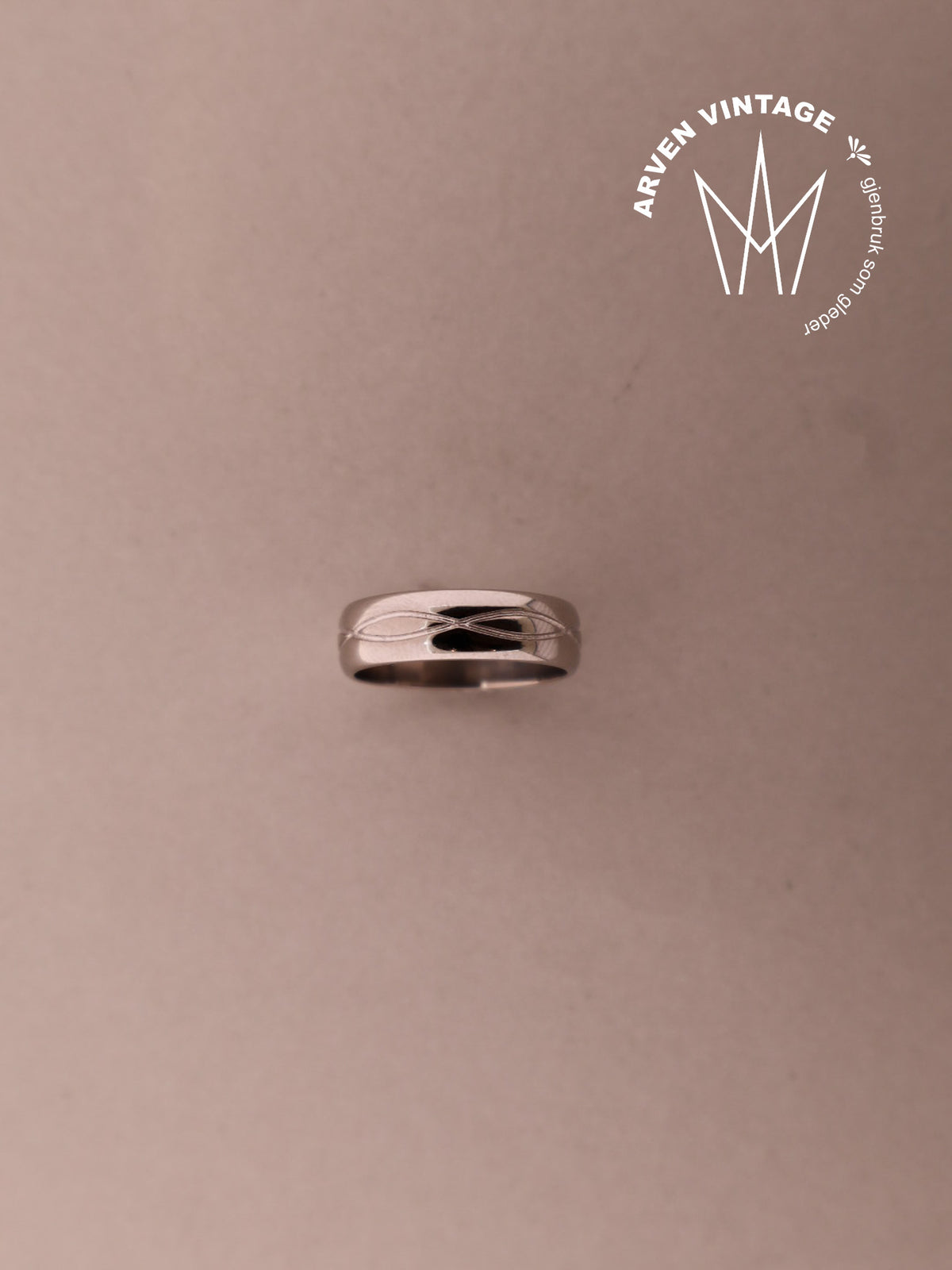 Vintage ring hvitt gull str.55