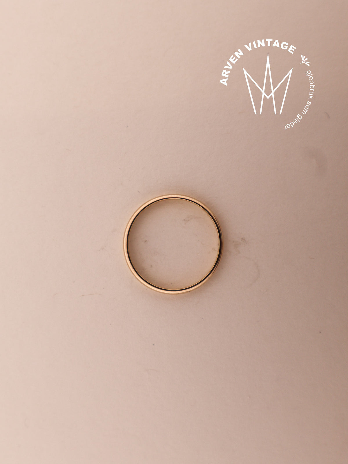 Vintage smooth yellow gold ring, size 63