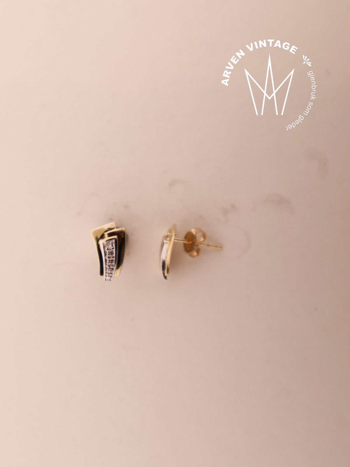 Vintage yellow gold diamond earrings