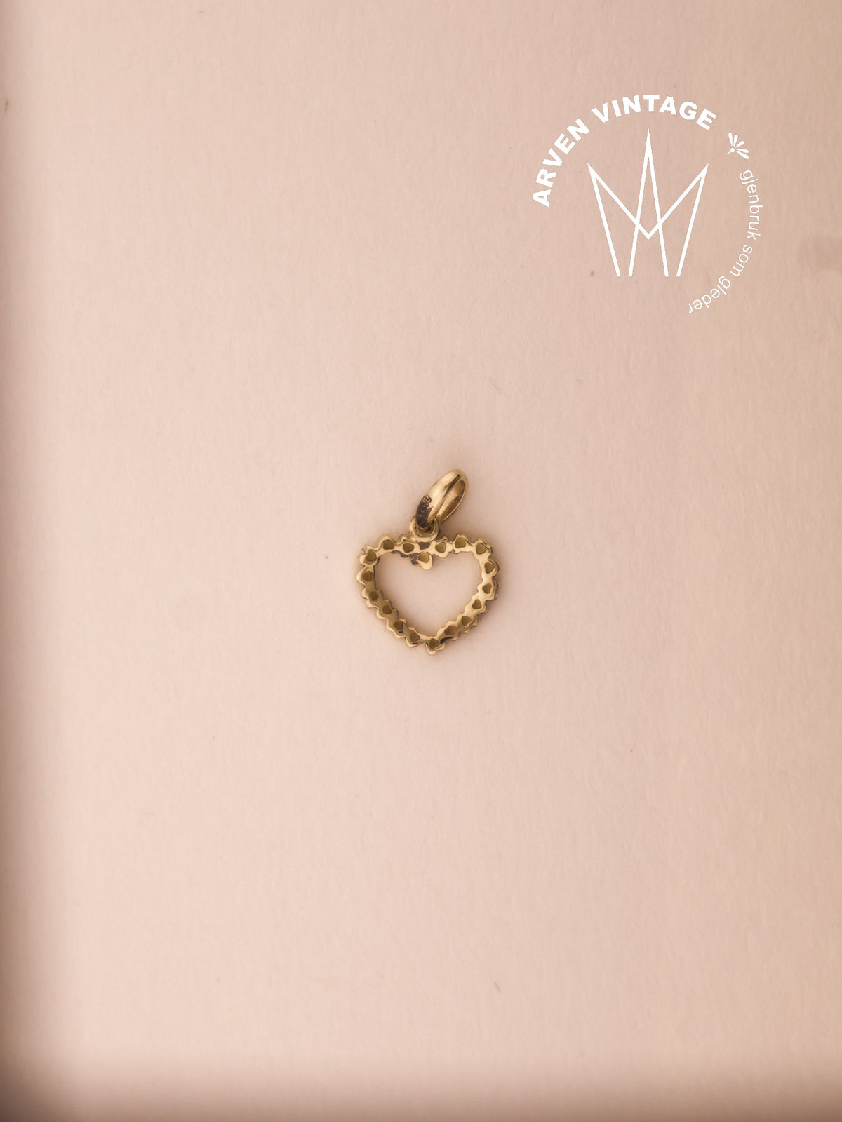 Vintage Heart Pendant Yellow Gold