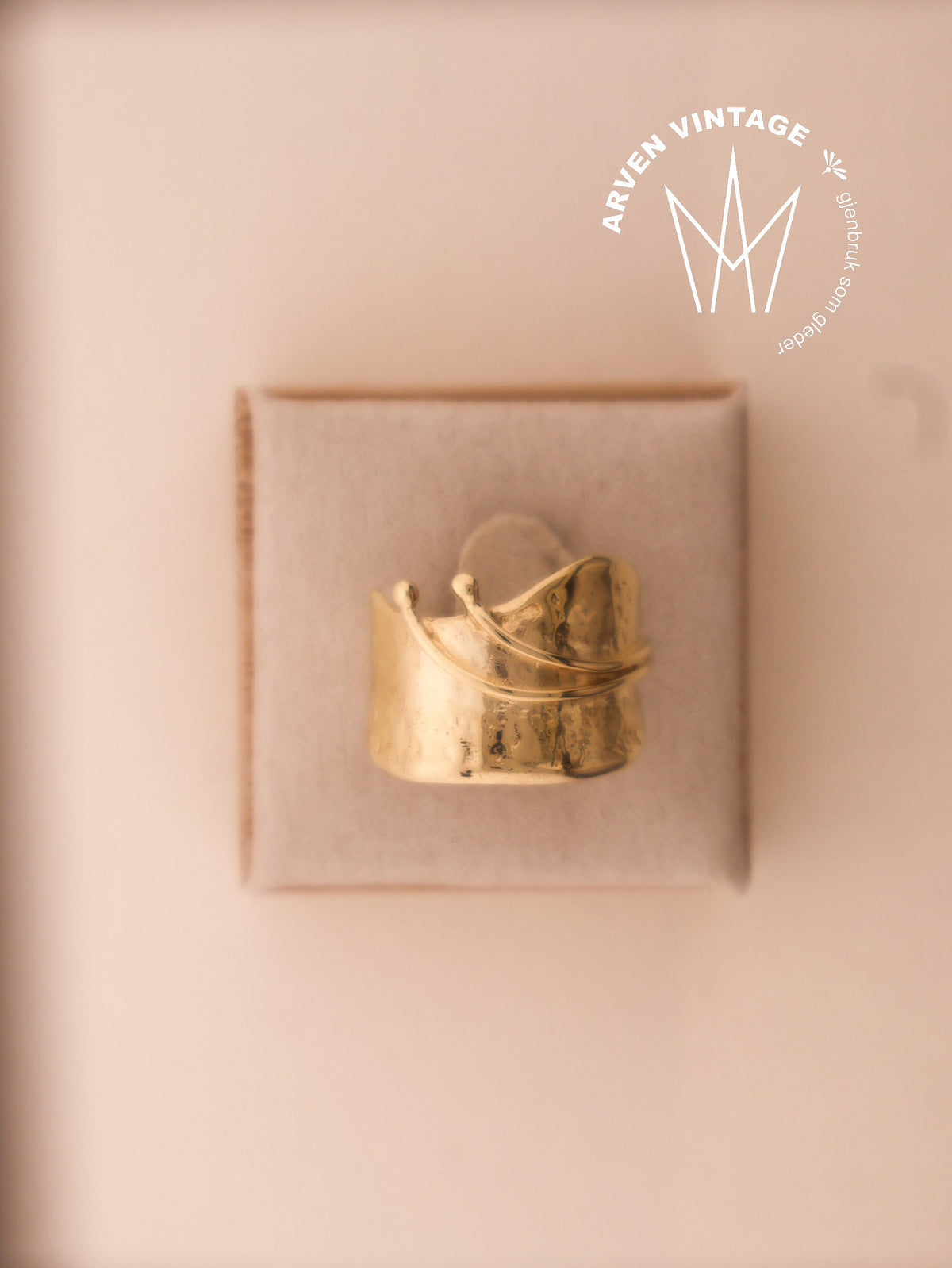 Vintage ring in yellow gold, size 55