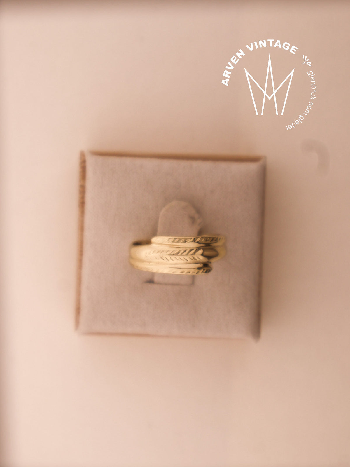 Vintage ring in yellow gold, size 51