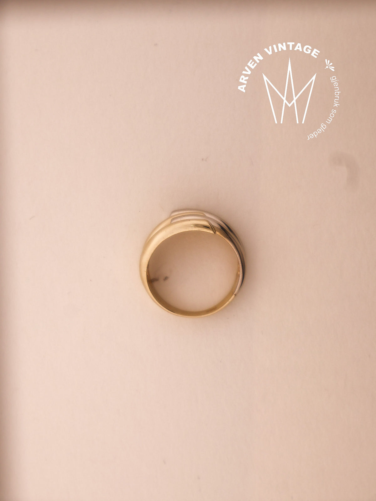 Vintage ring in white and yellow gold, size 55