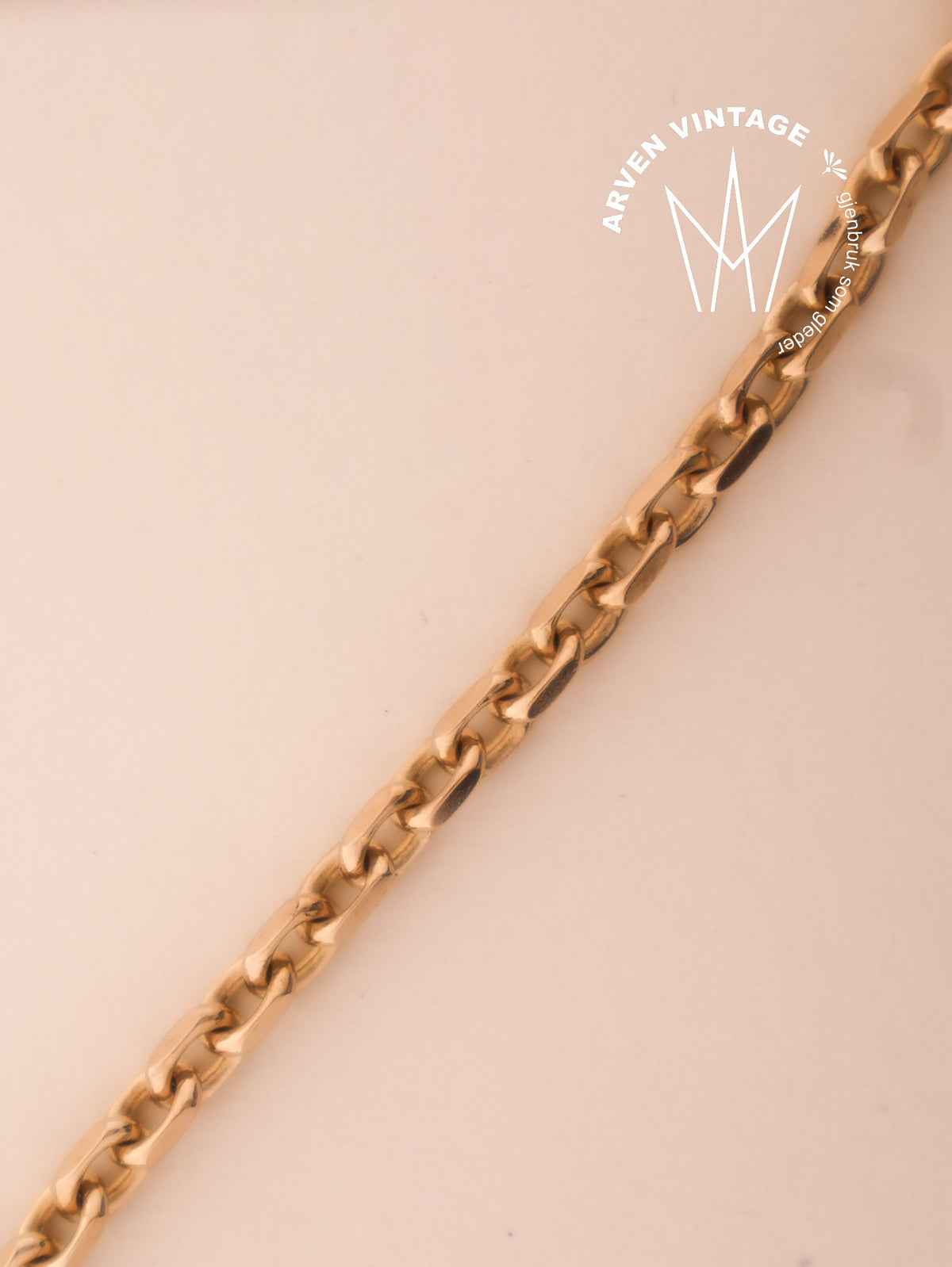 Vintage yellow gold necklace