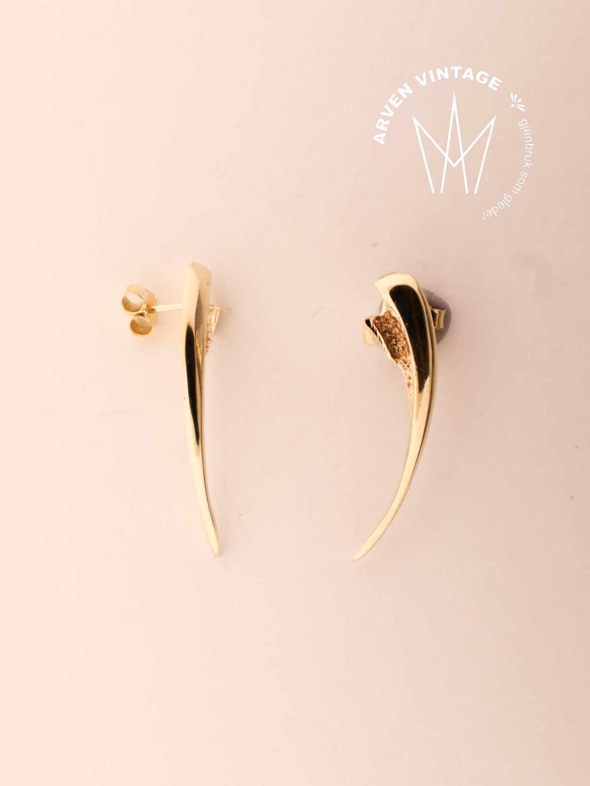 Vintage yellow gold earrings