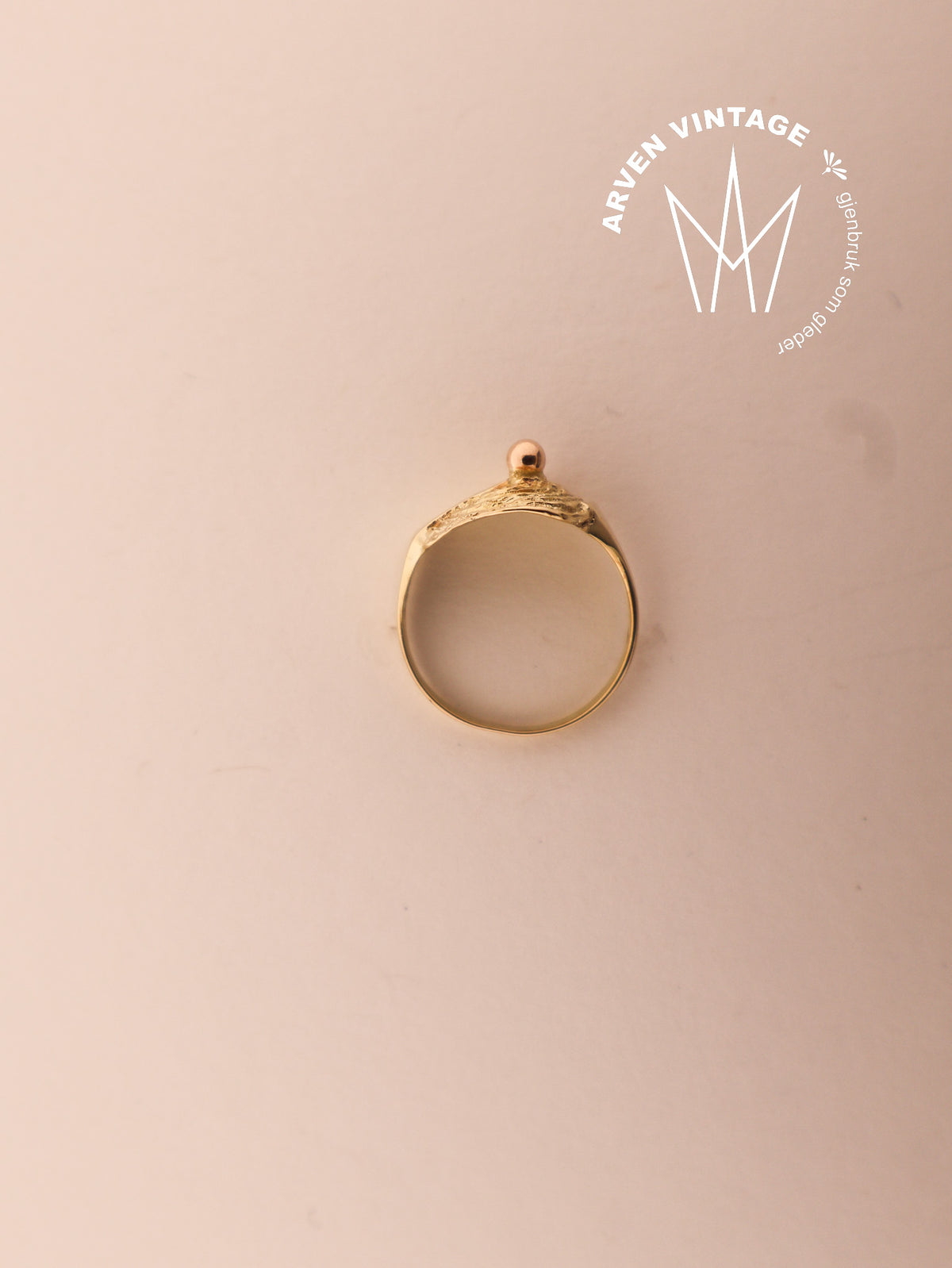 Vintage ring in yellow gold size 58