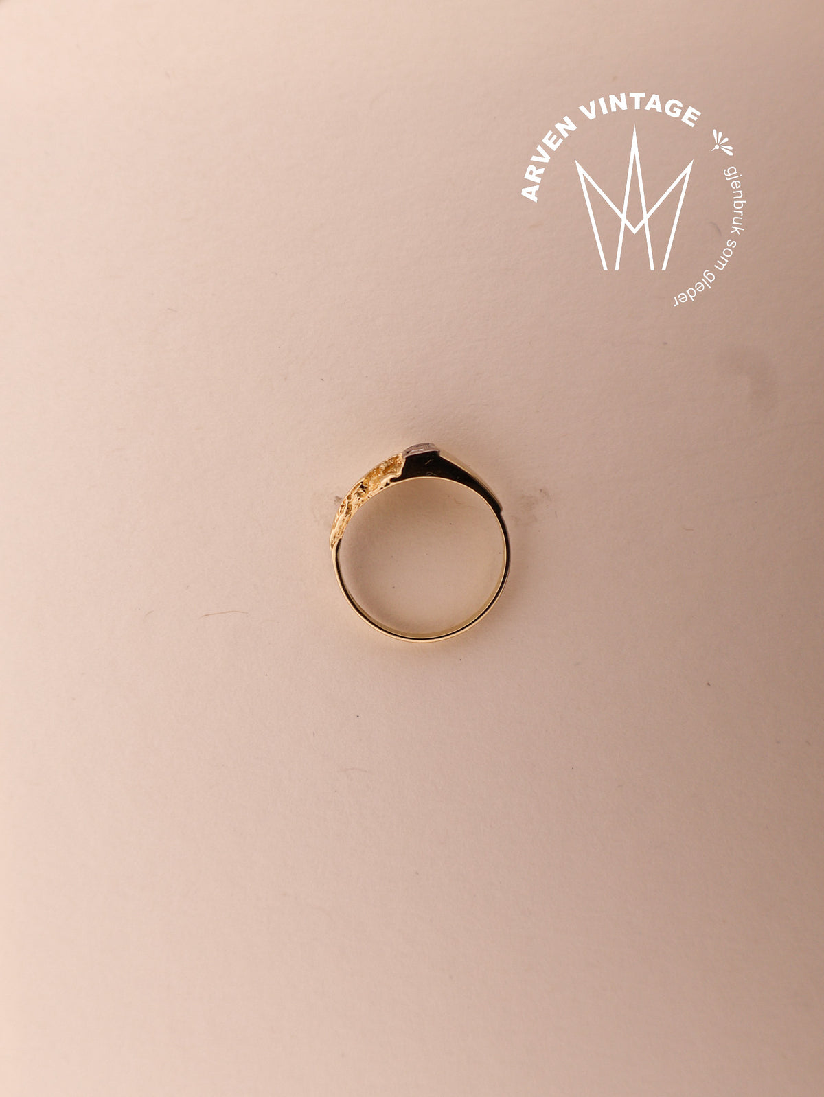 Vintage yellow gold ring size 53
