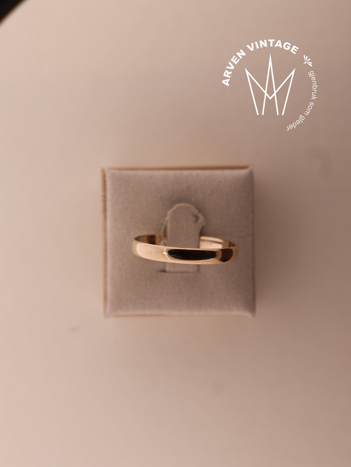 Vintage glatt ring gult gull str70