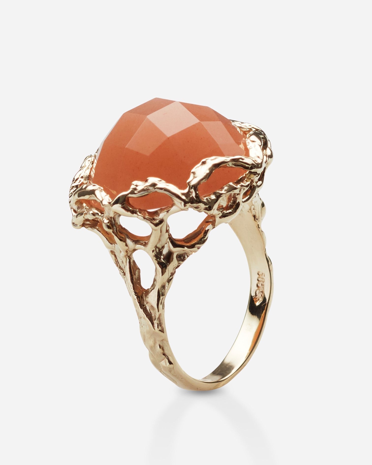 Bon Bon Royal ring faceted moonstone