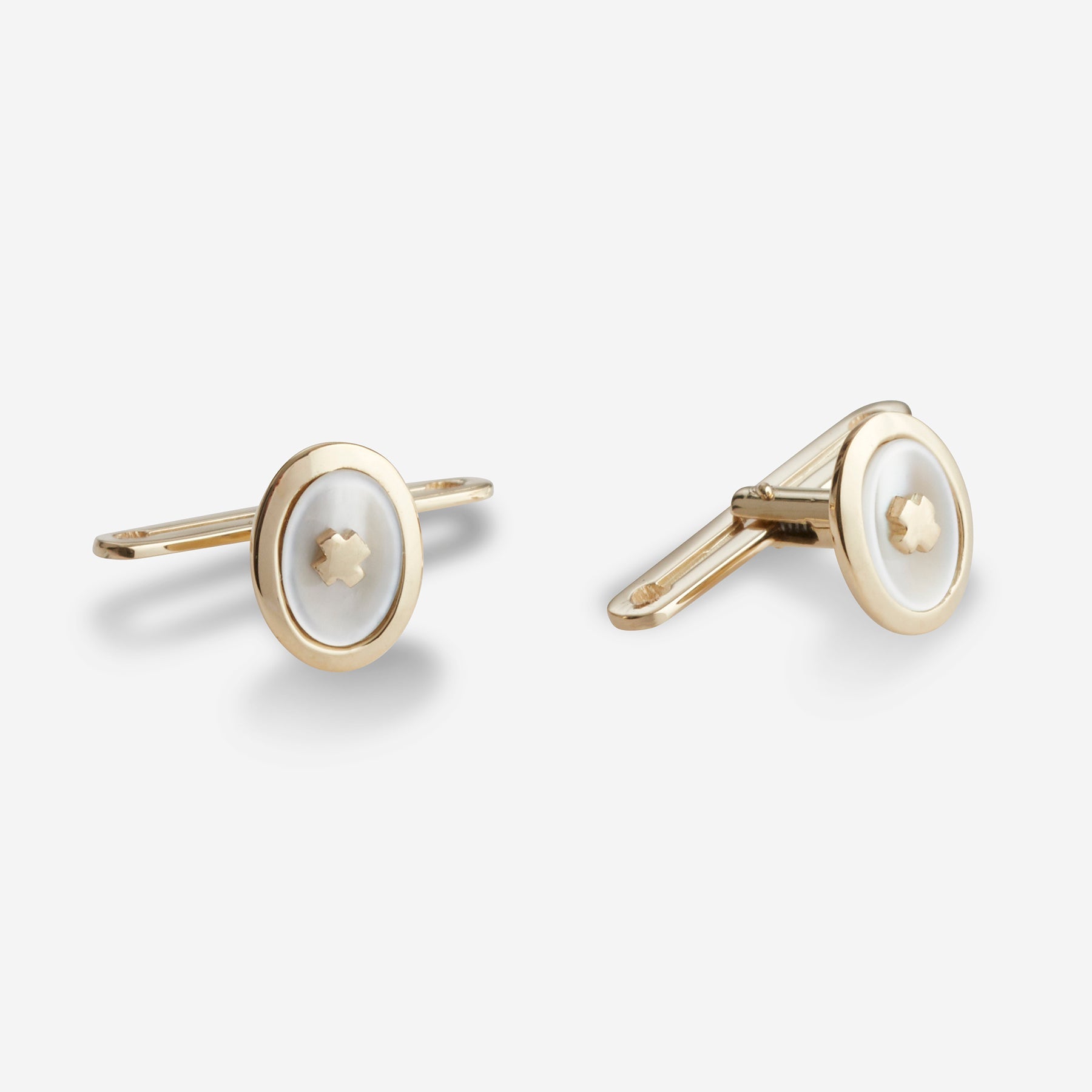 Tuxedo buttons oval w/mother of pearl