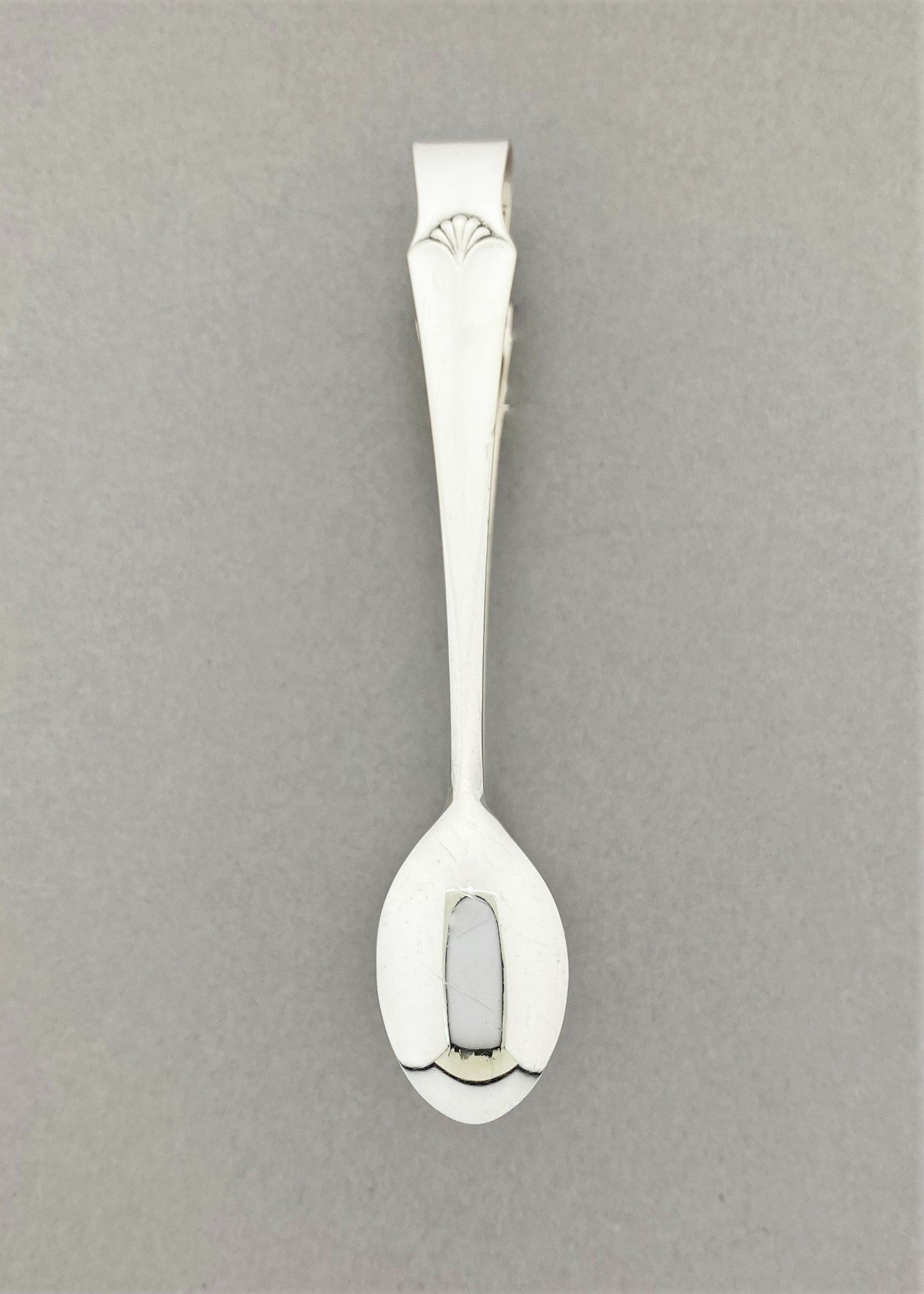 Vintage Rådhus med vifte sukkerklype / konfektklype / olivenklype