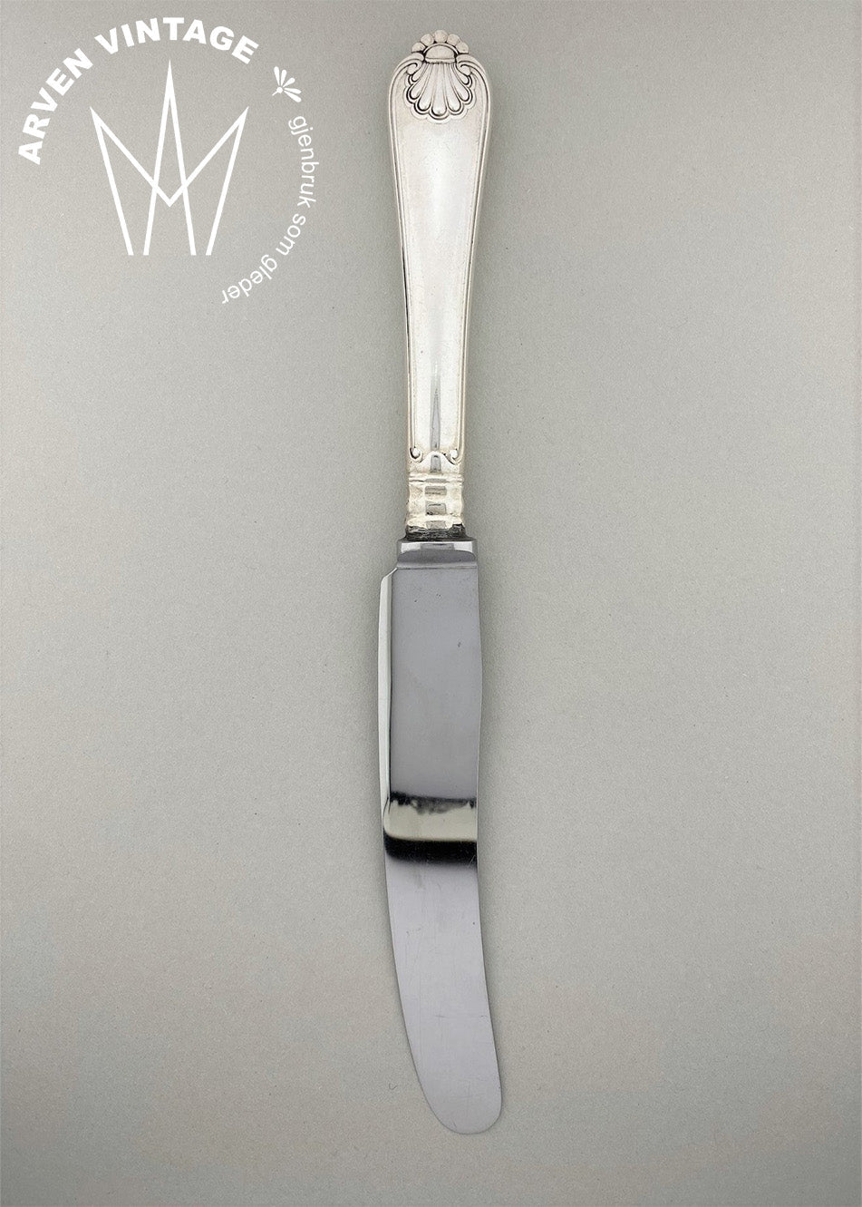 Shell small dinner knife