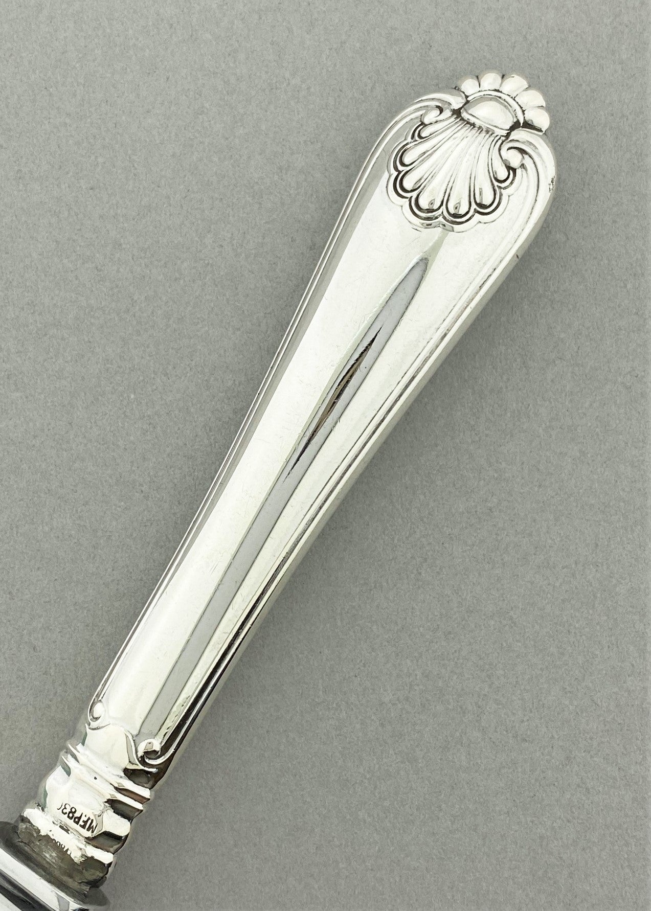 Shell small dinner knife