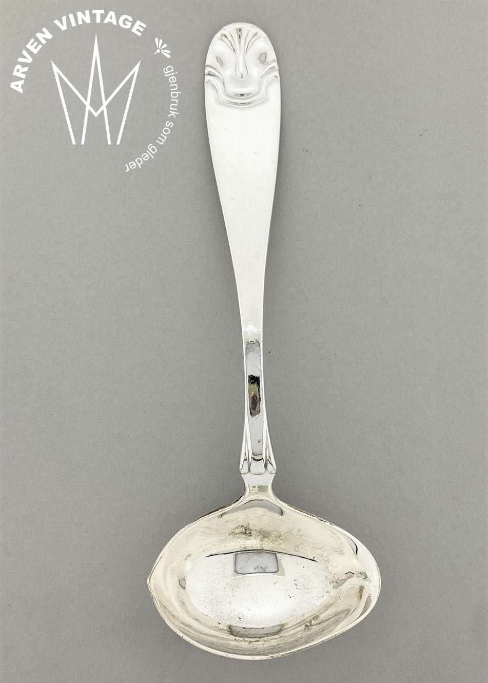 Vintage Hammered Shell Sauce Ladle Without Hook