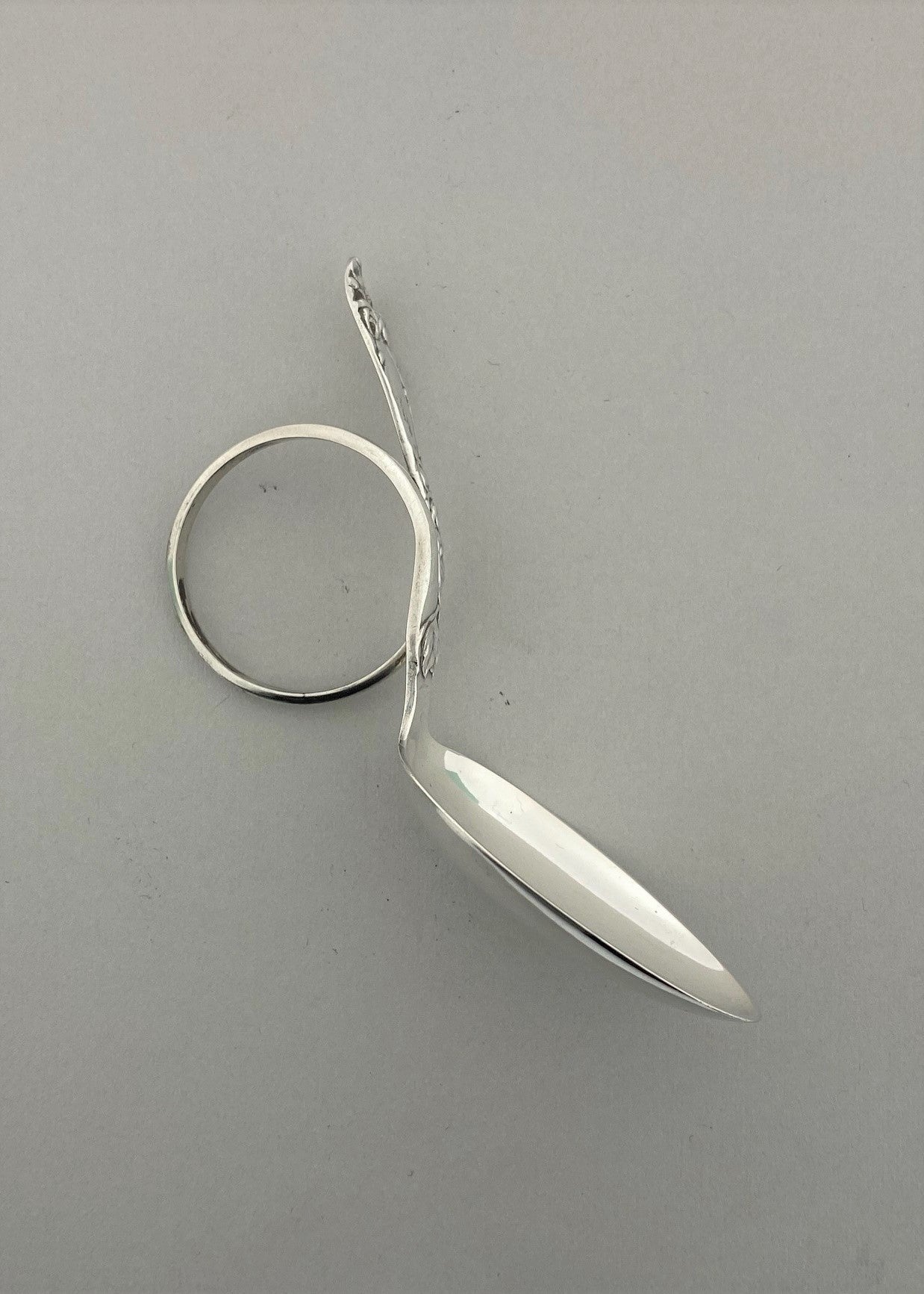 Vintage Opphøyet Rose sukkerskje / strøskje