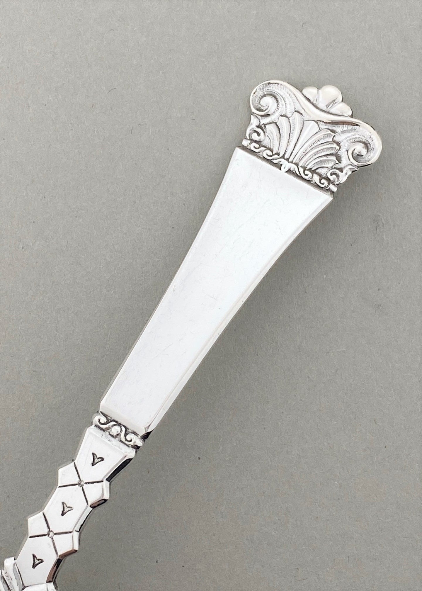 Vintage Myrtle Tomato Spade