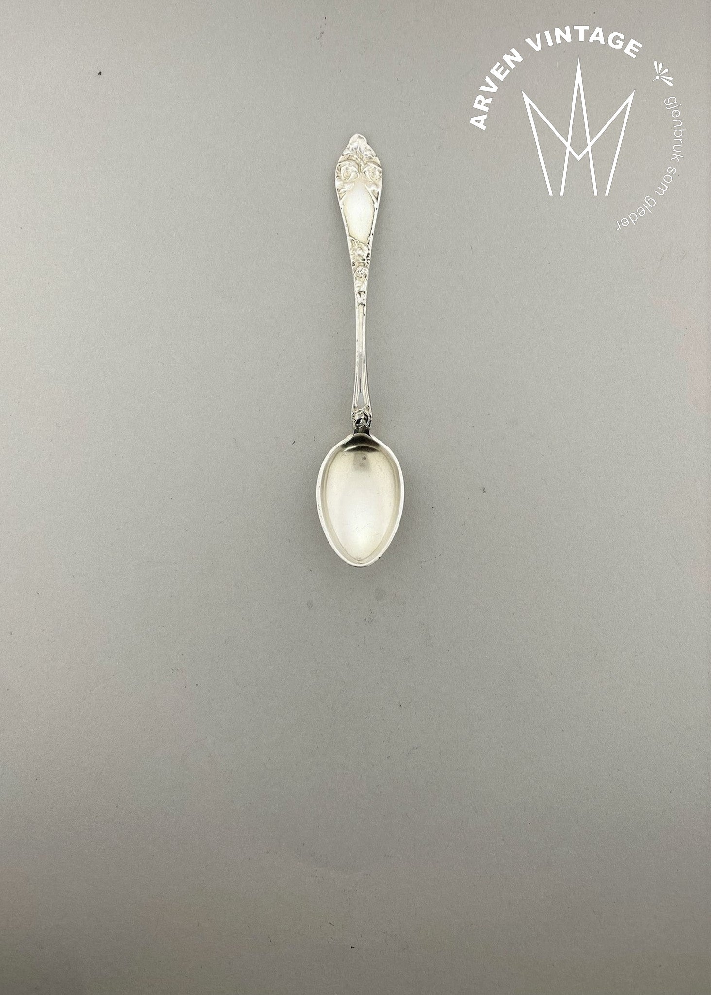 Vintage Raised Rose Mocha Spoon