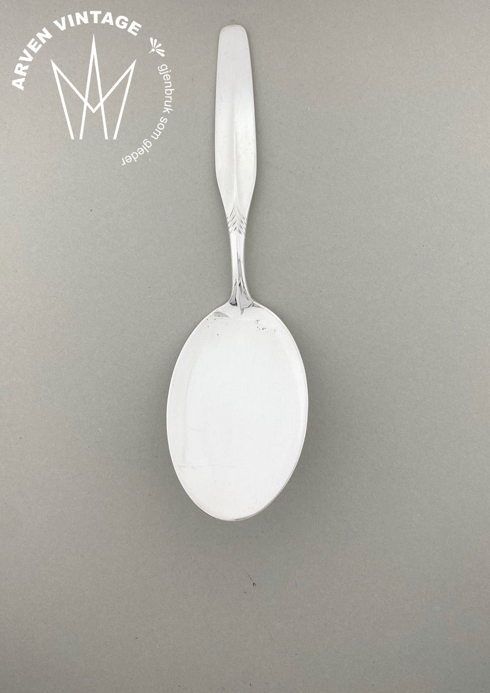 Vintage New Line tomato shovel / macaroon shovel