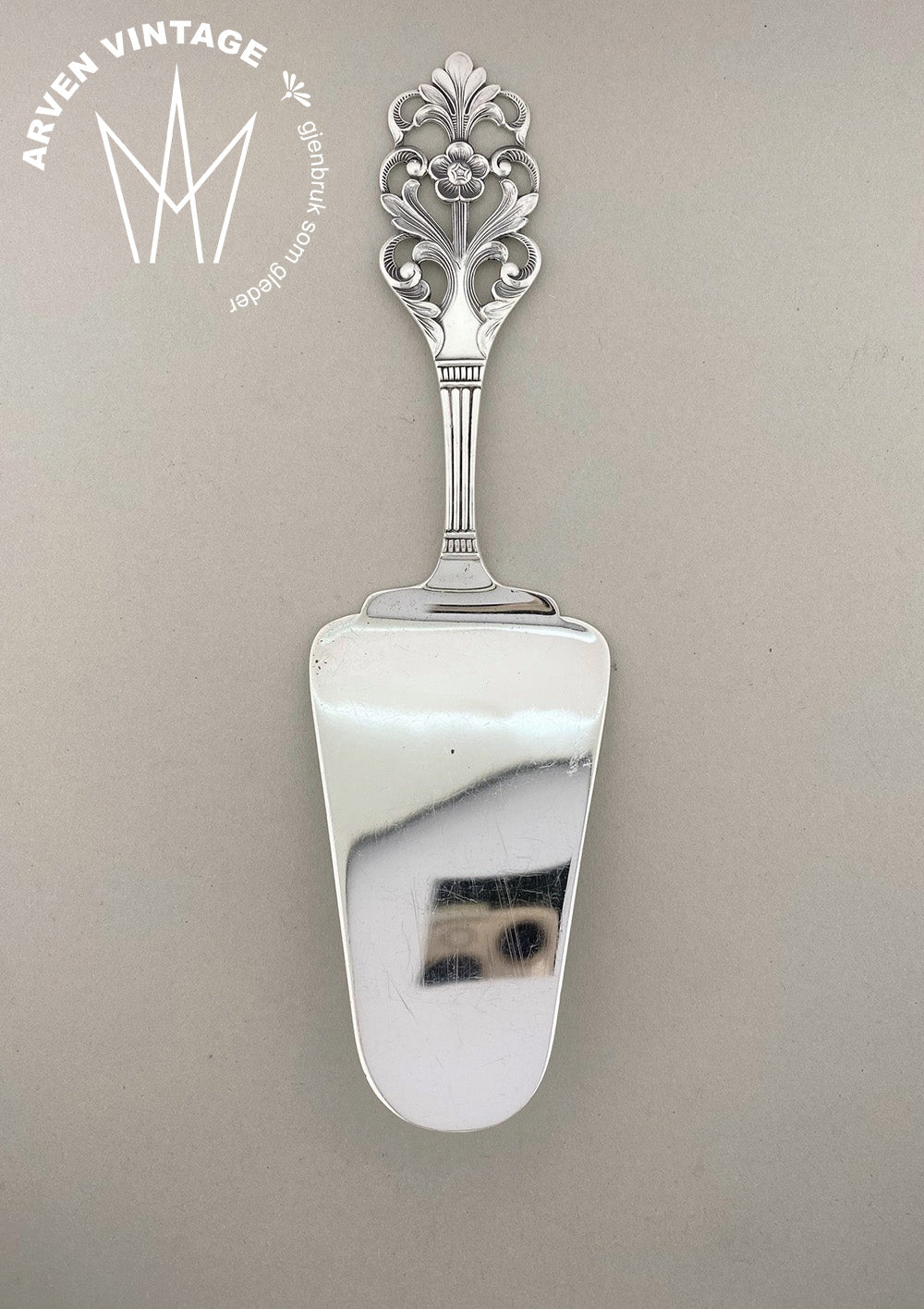 Vintage Viking Rose cake spatula