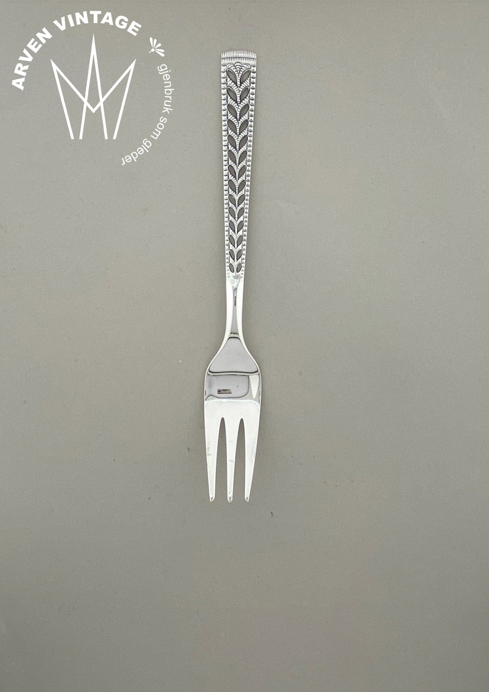 Vintage Juvel cake fork / children's fork