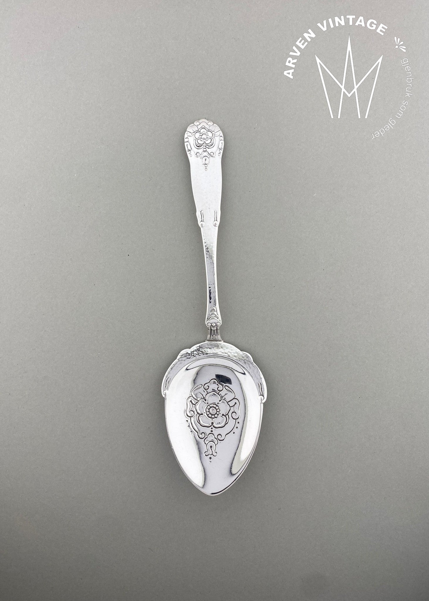 Vintage Hardanger tomato spade