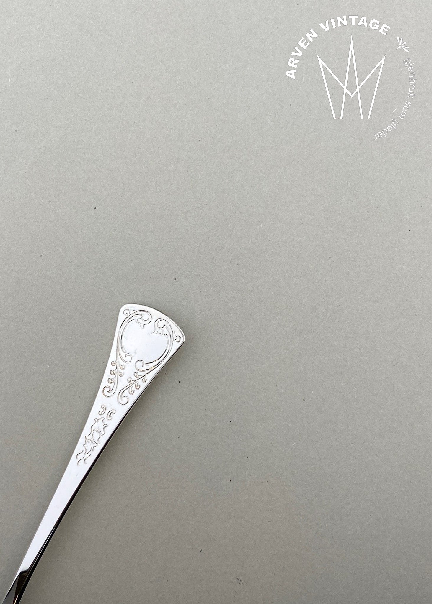 Vintage Remembrance children/ice cream spoon