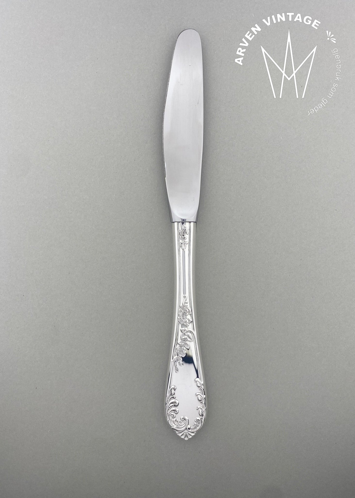 Vintage Tradition small dining knife with long handle