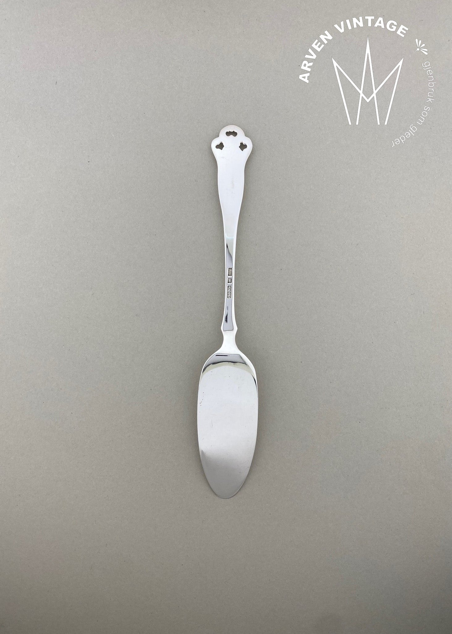 Vintage Laila butter knife