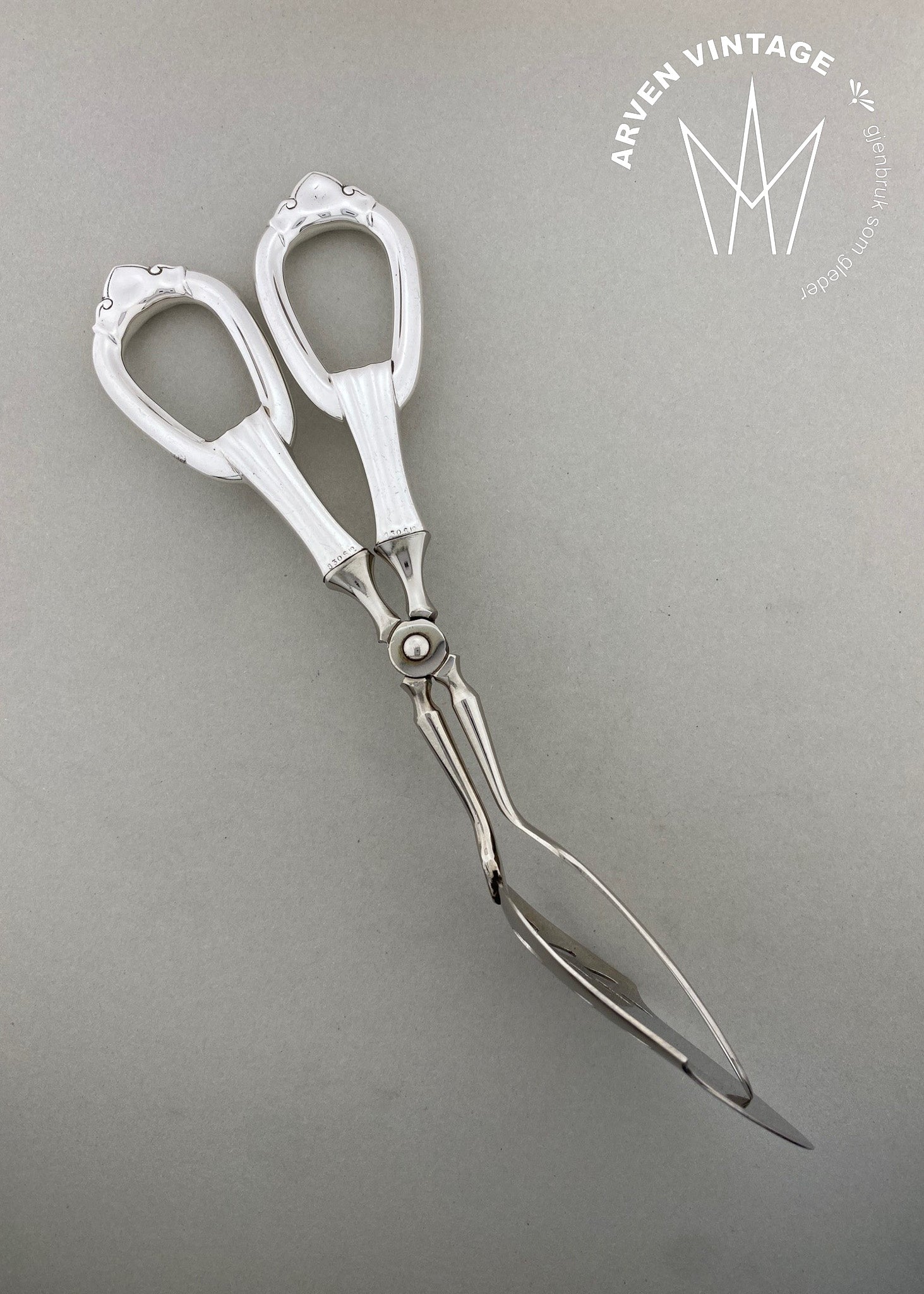 Vintage Princess sandwich tongs