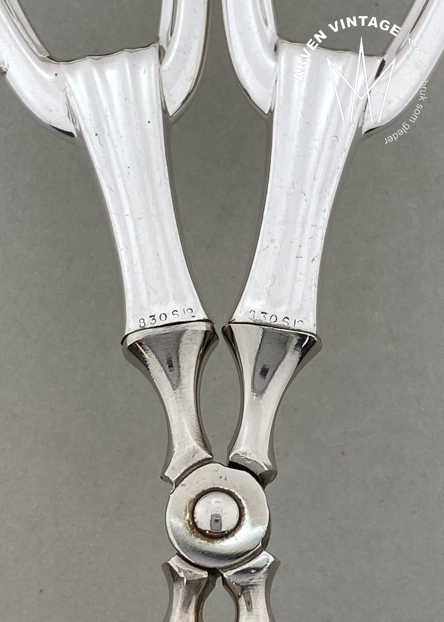 Vintage Princess sandwich tongs