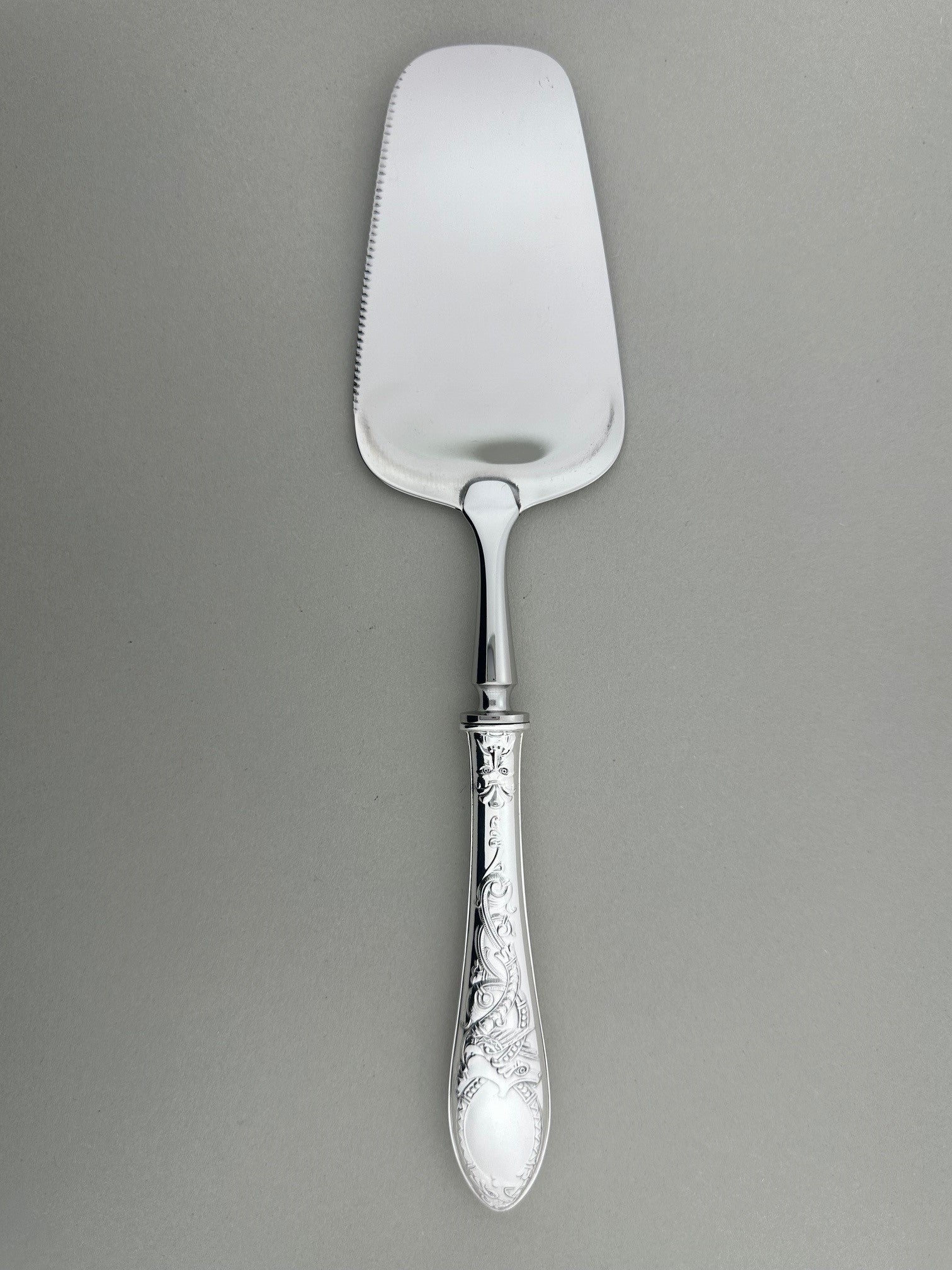 Vintage Dragon cake shovel with steel blade