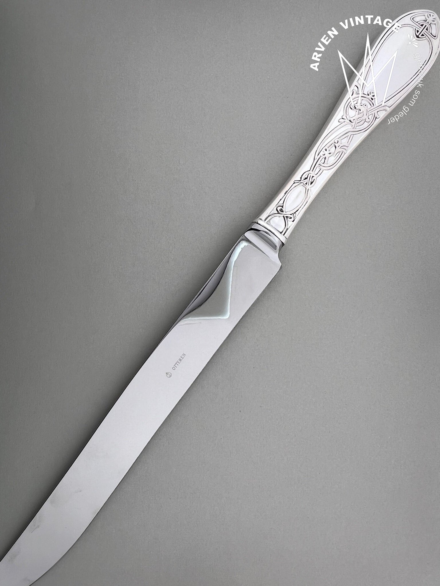 Vintage Dragon paring knife