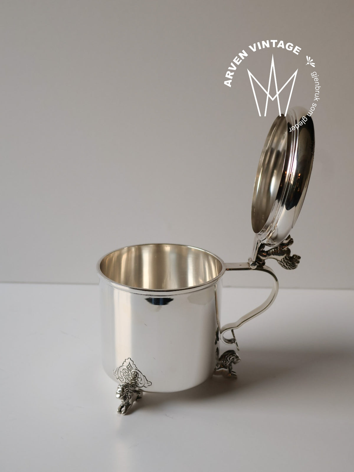 Vintage silver drinking cup 9.5cm