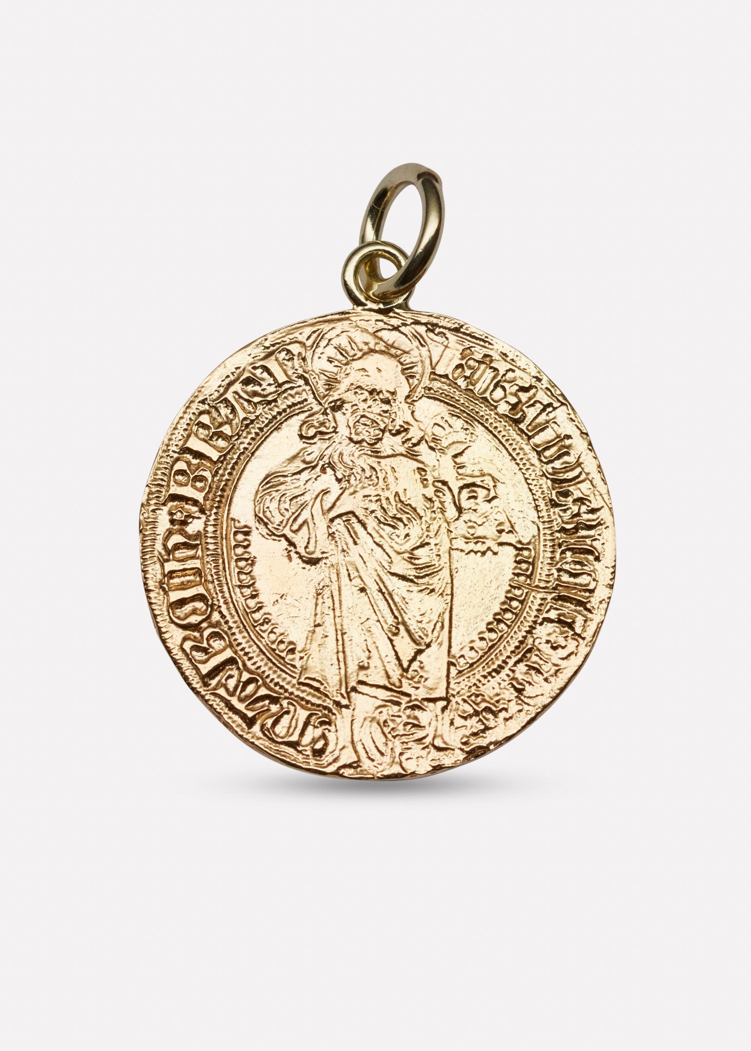 The Brygge coin pendant in yellow gold