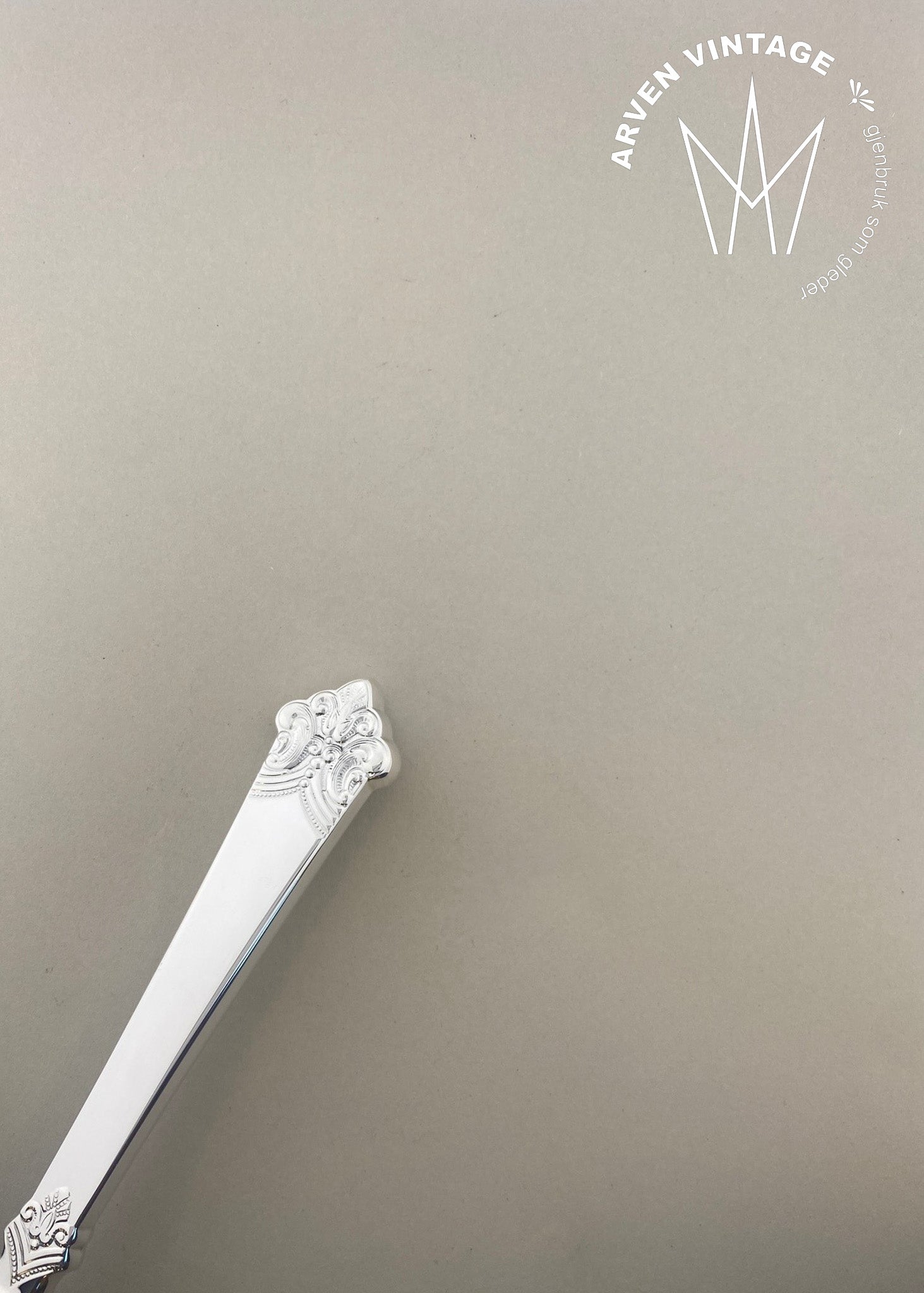 Vintage Anitra small dining knife with long handle