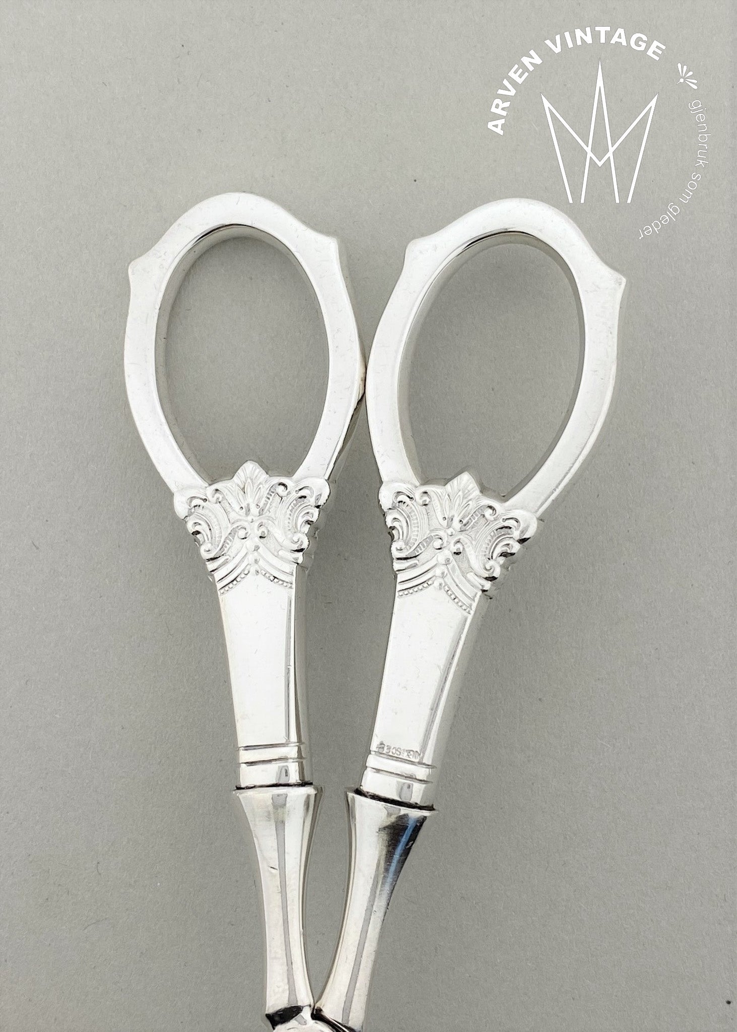 Vintage Anitra sandwich tongs