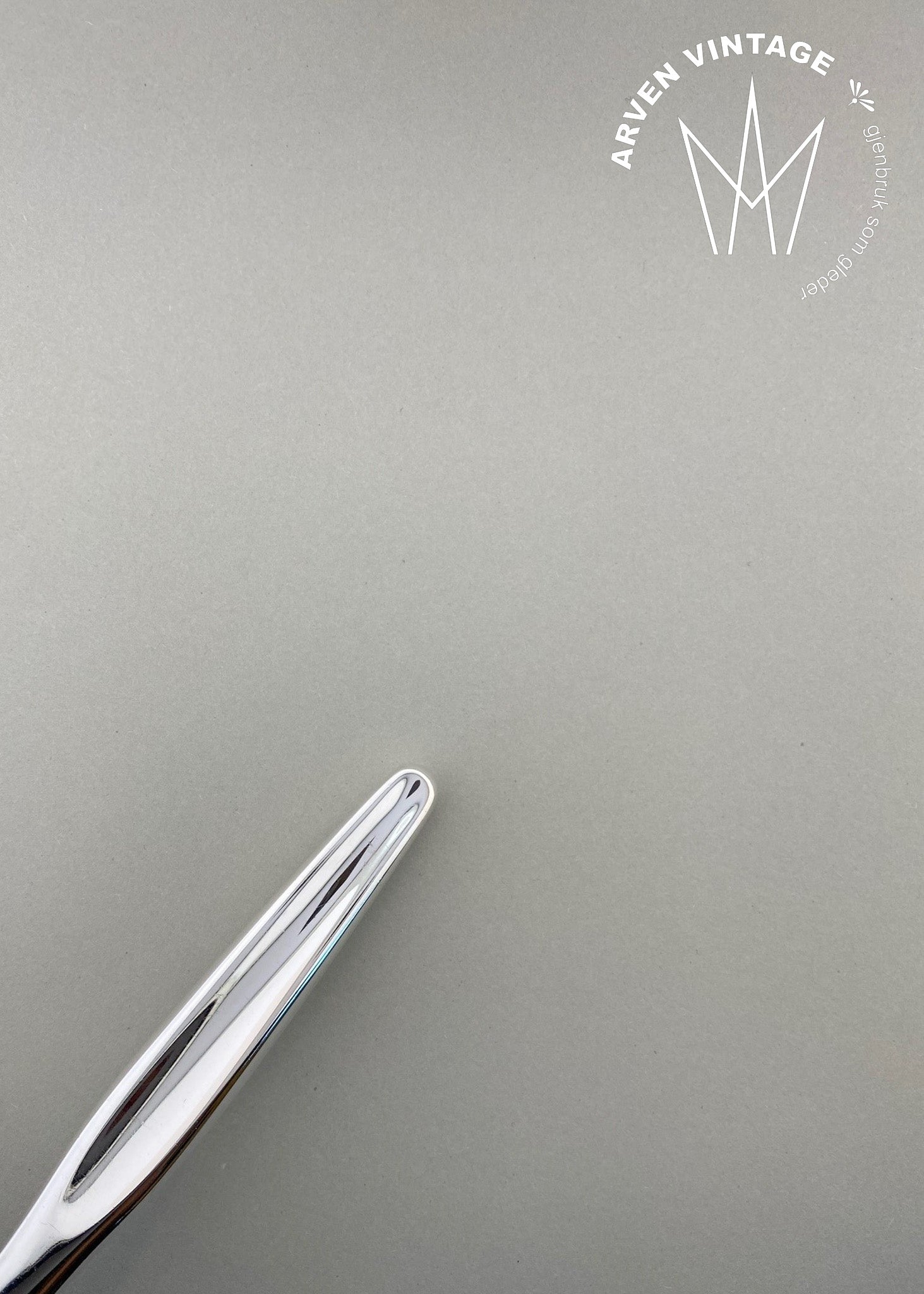 Vintage Aase small dining knife with long handle