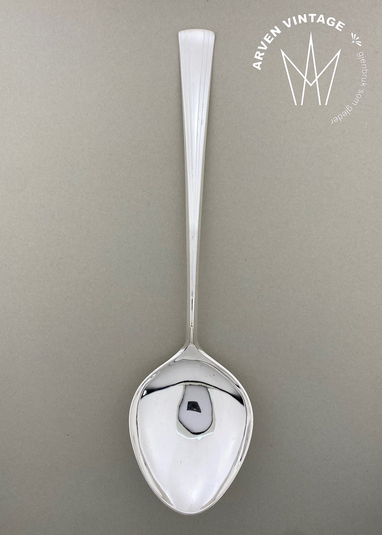 Vintage Sonja cream/salad spoon