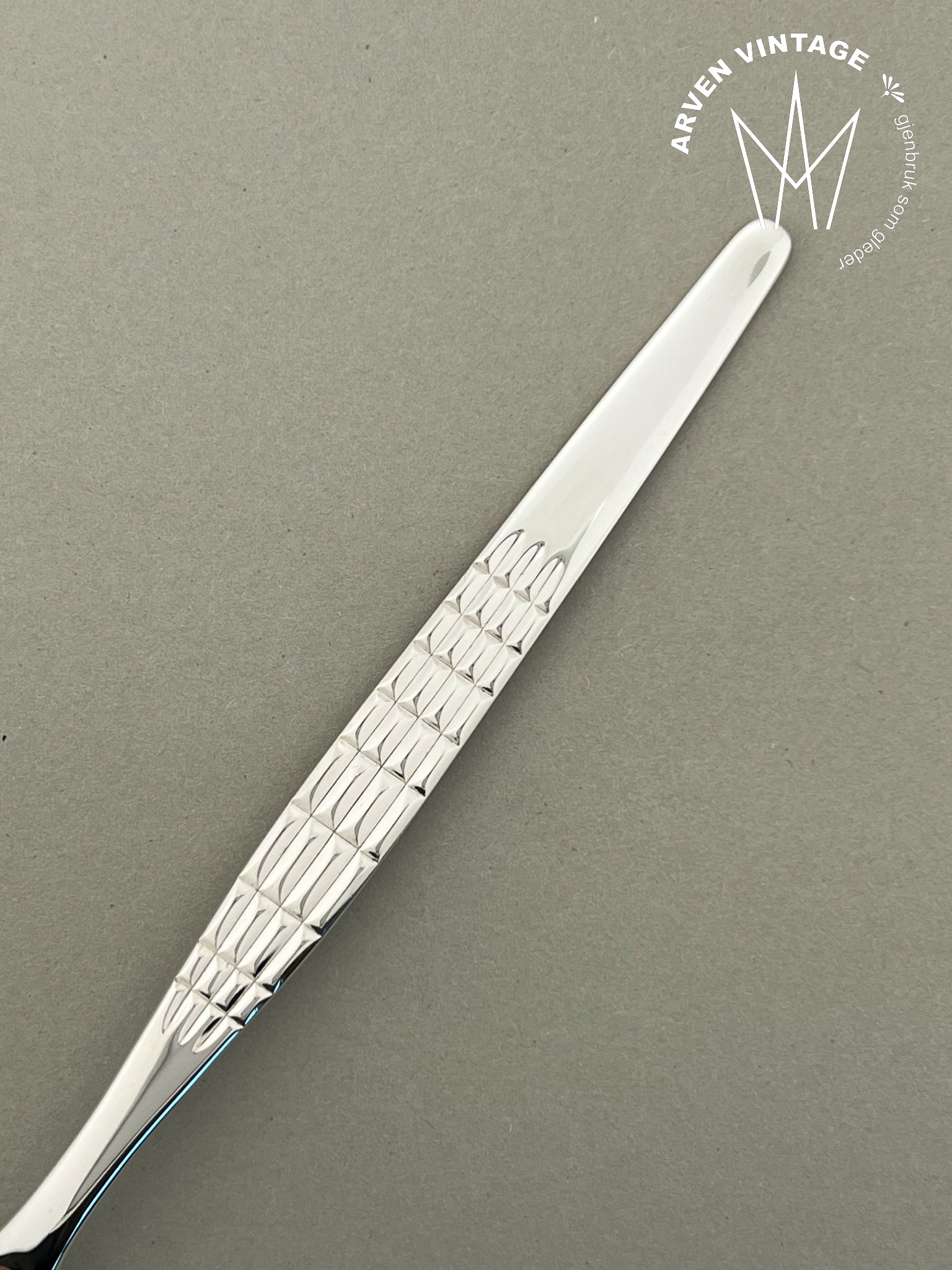 Vintage Faceted Cake Spatula