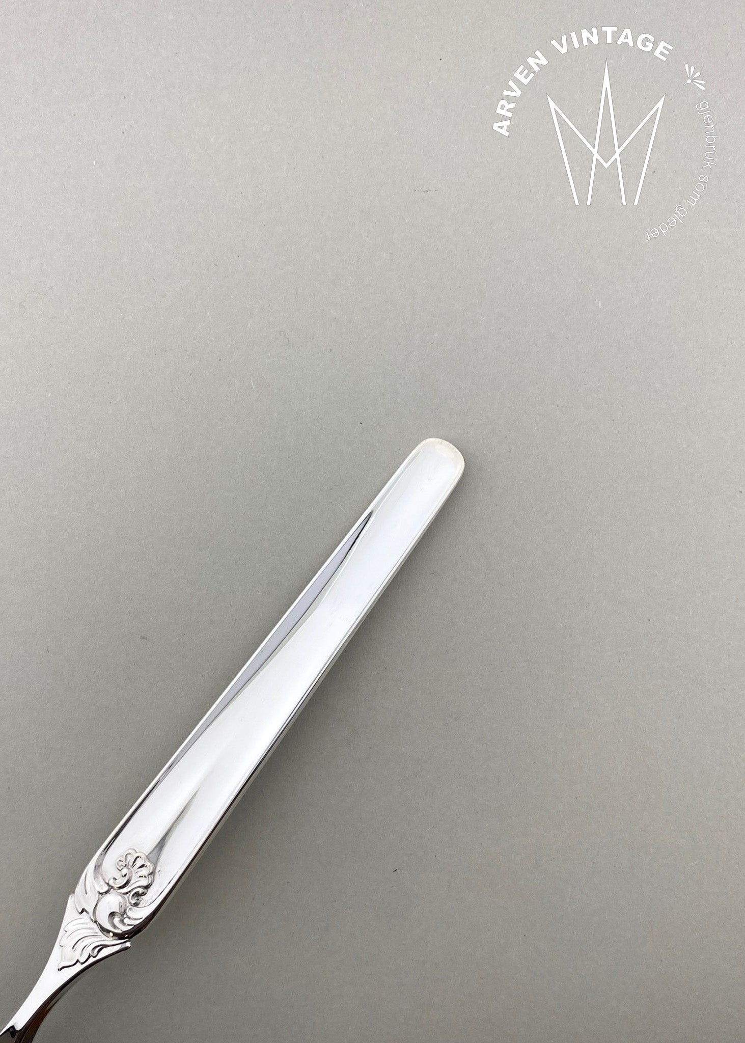 Vintage Elisabeth serving spoon