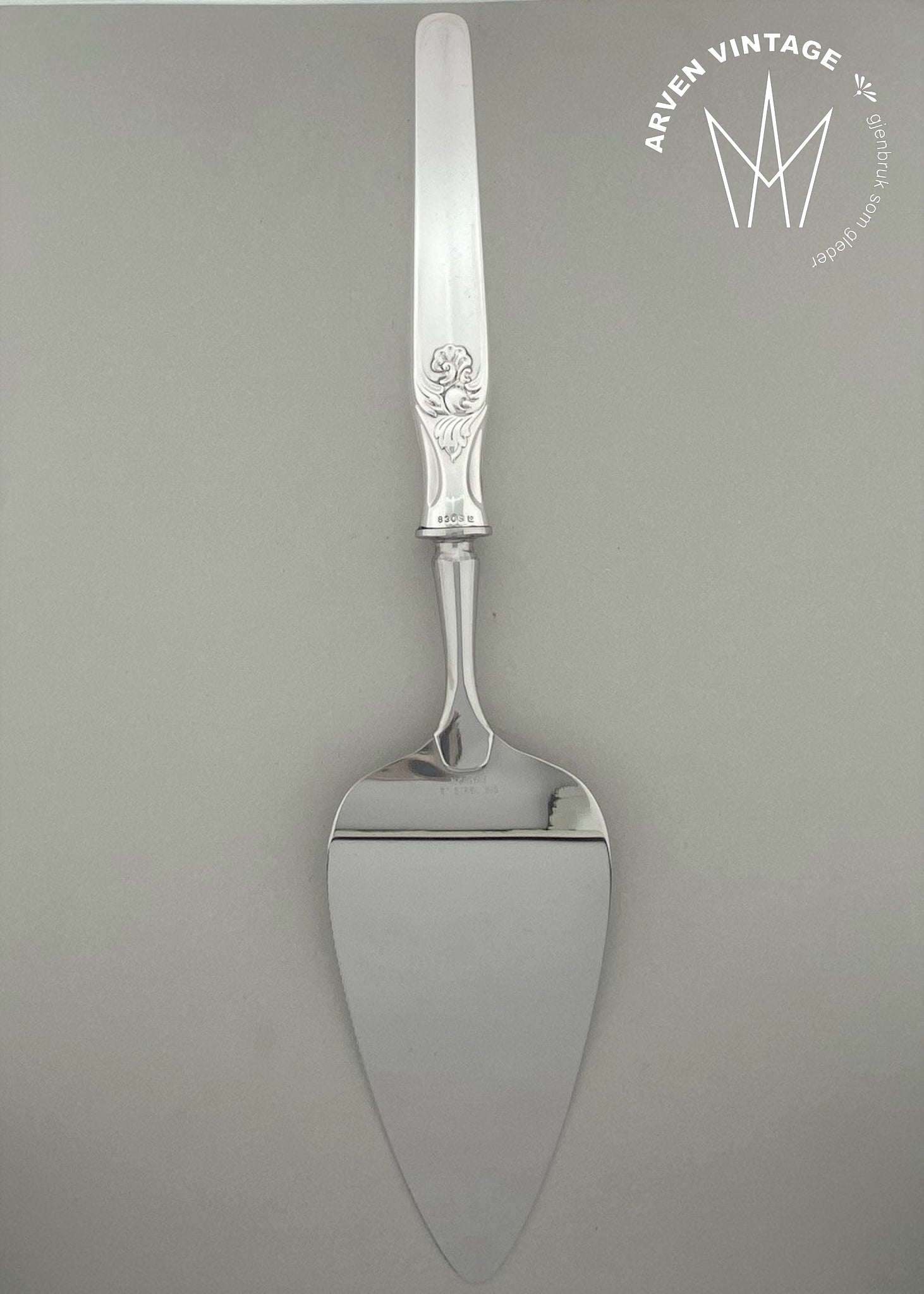 Vintage Elisabeth pie spatula